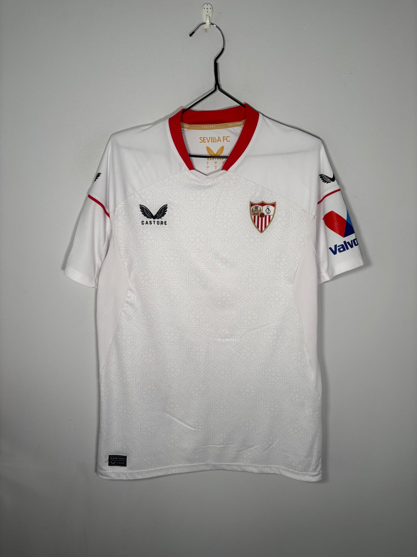 Sevilla Home Shirt 2022/23 (M)