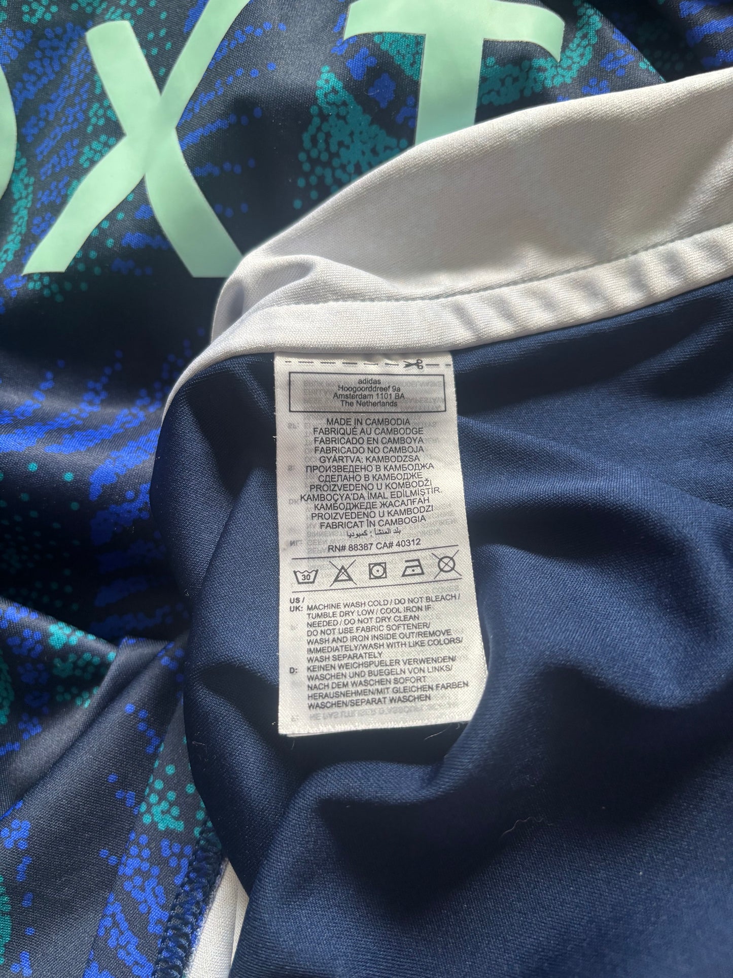 Leeds United Away Shirt 2023/24 (L)