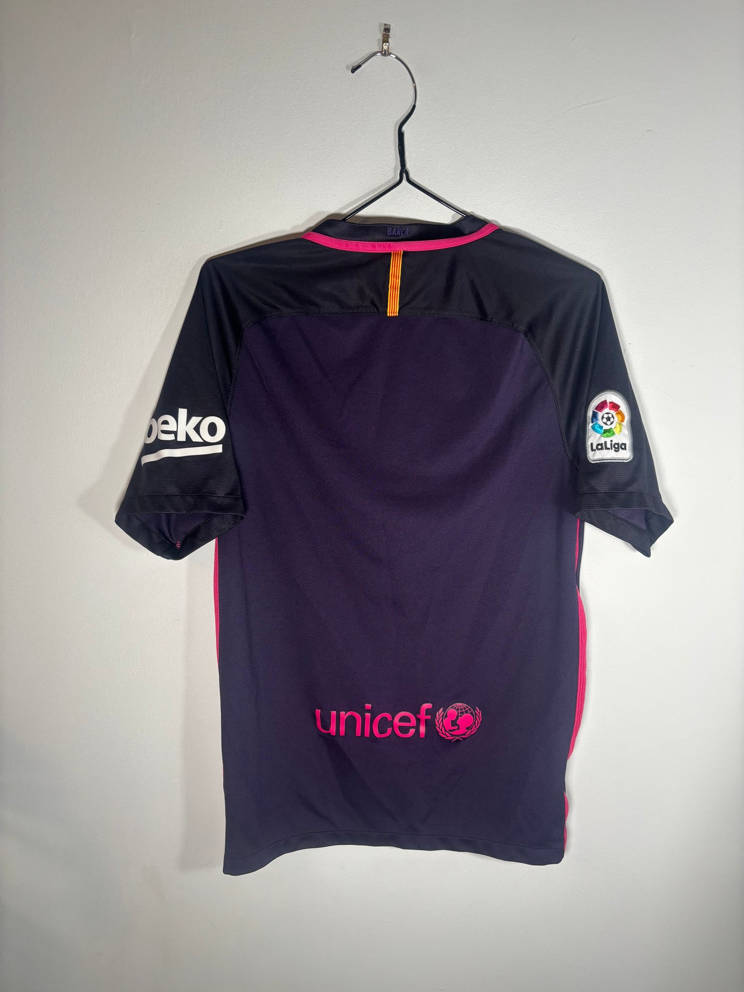 Barcelona Away Shirt 2016/17 (S)