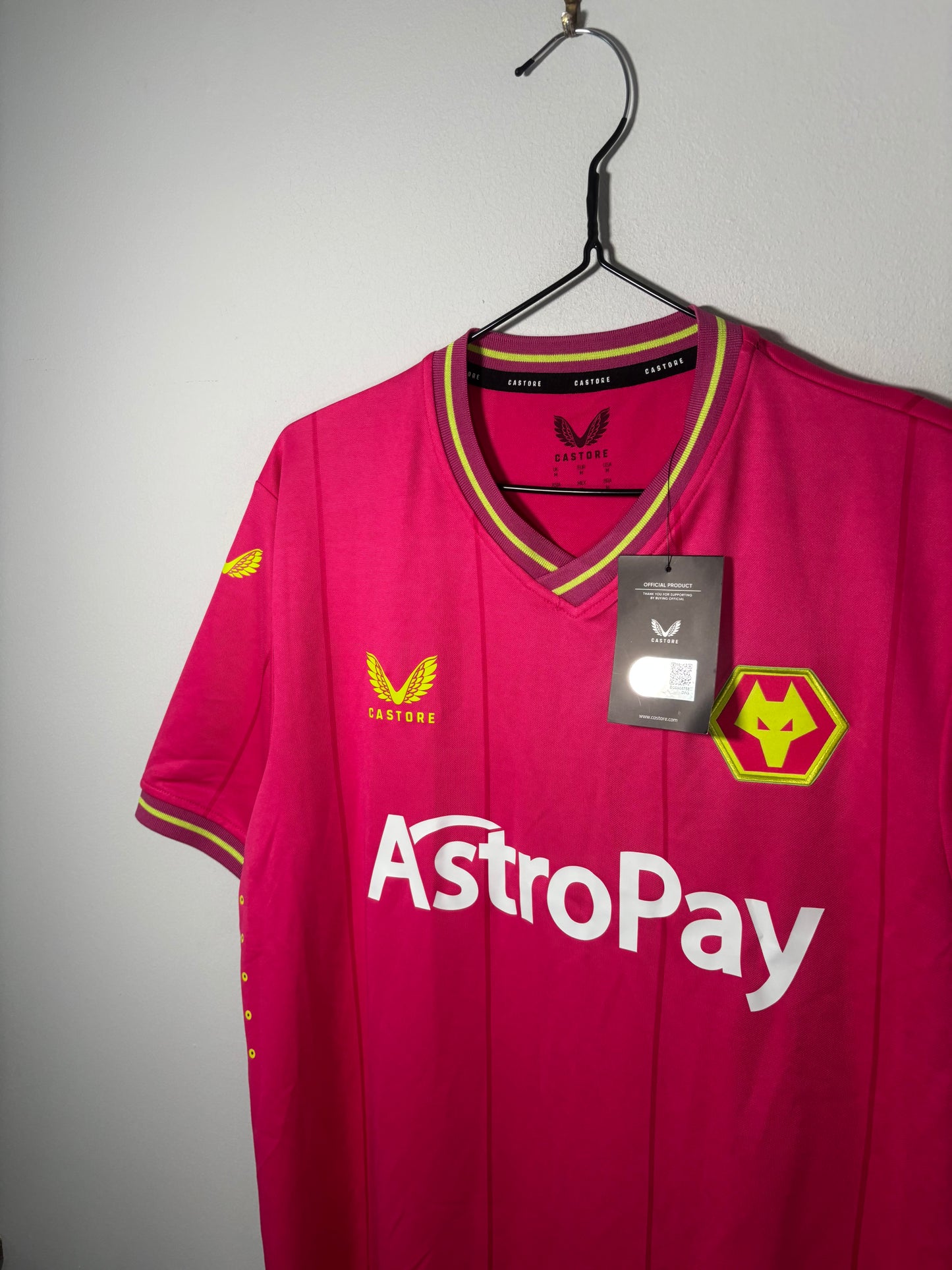 Wolves Goalkeeper Shirt 2023/24 (M)