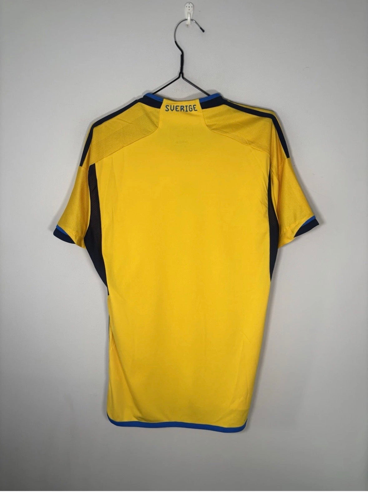 Sweden Home Shirt 2022 (M)