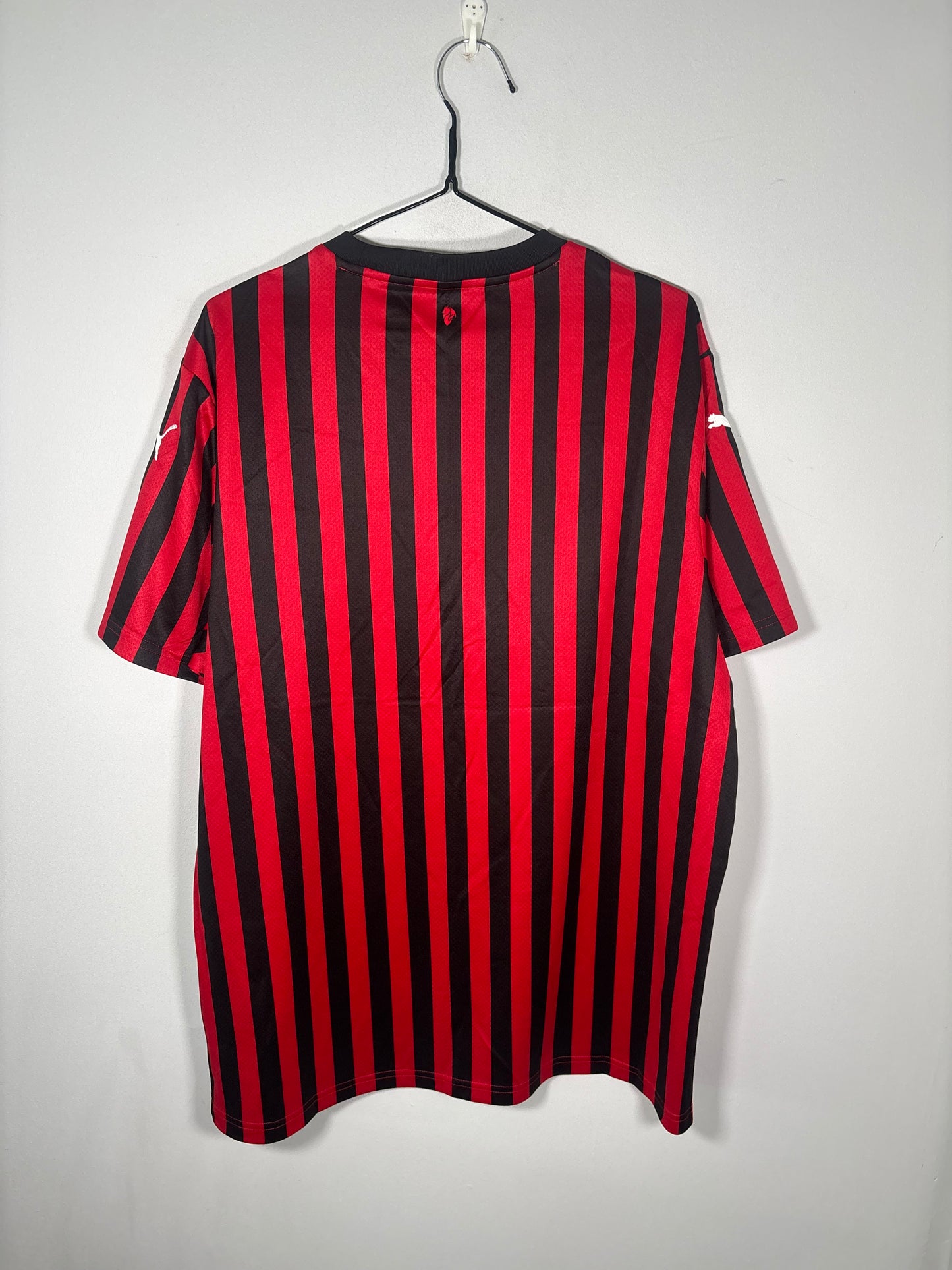 Ac Milan Home Shirt 2019/20 (XL)