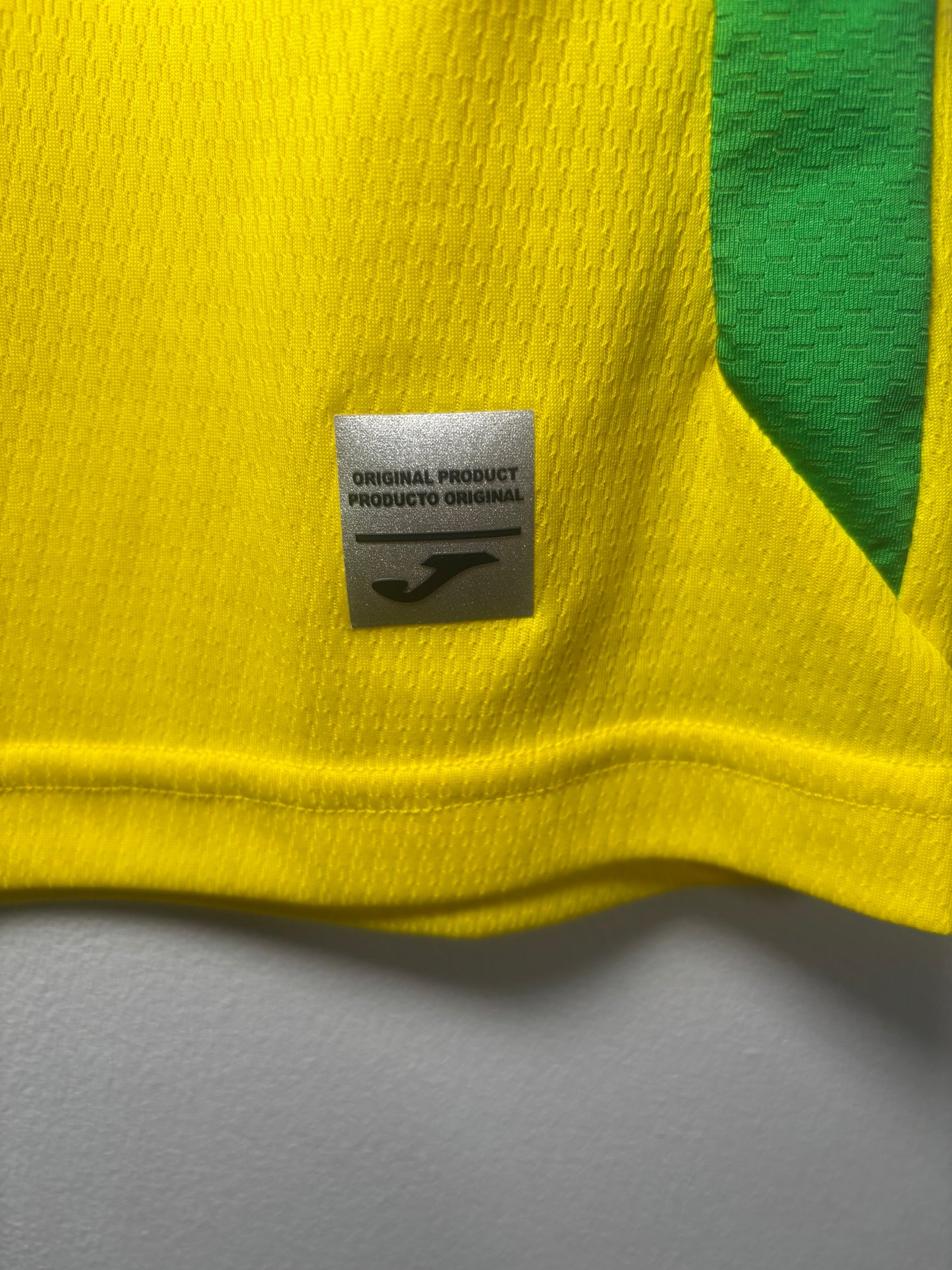 Norwich City Home Shirt 2021/22 (S)