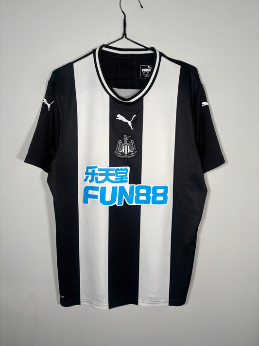 Newcastle United Home Shirt 2019/20 (L)