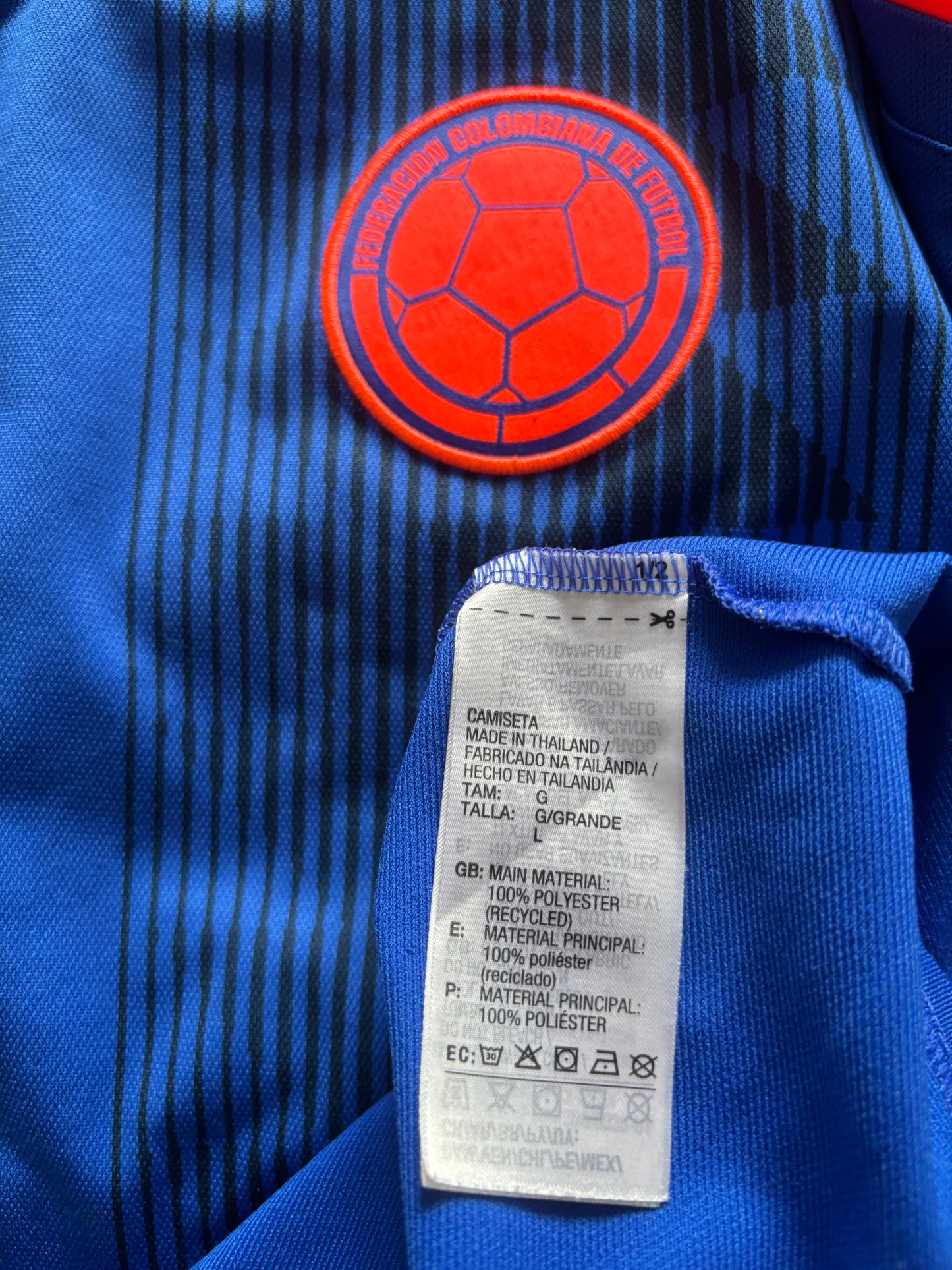 Colombia Away Shirt 2018 (L)