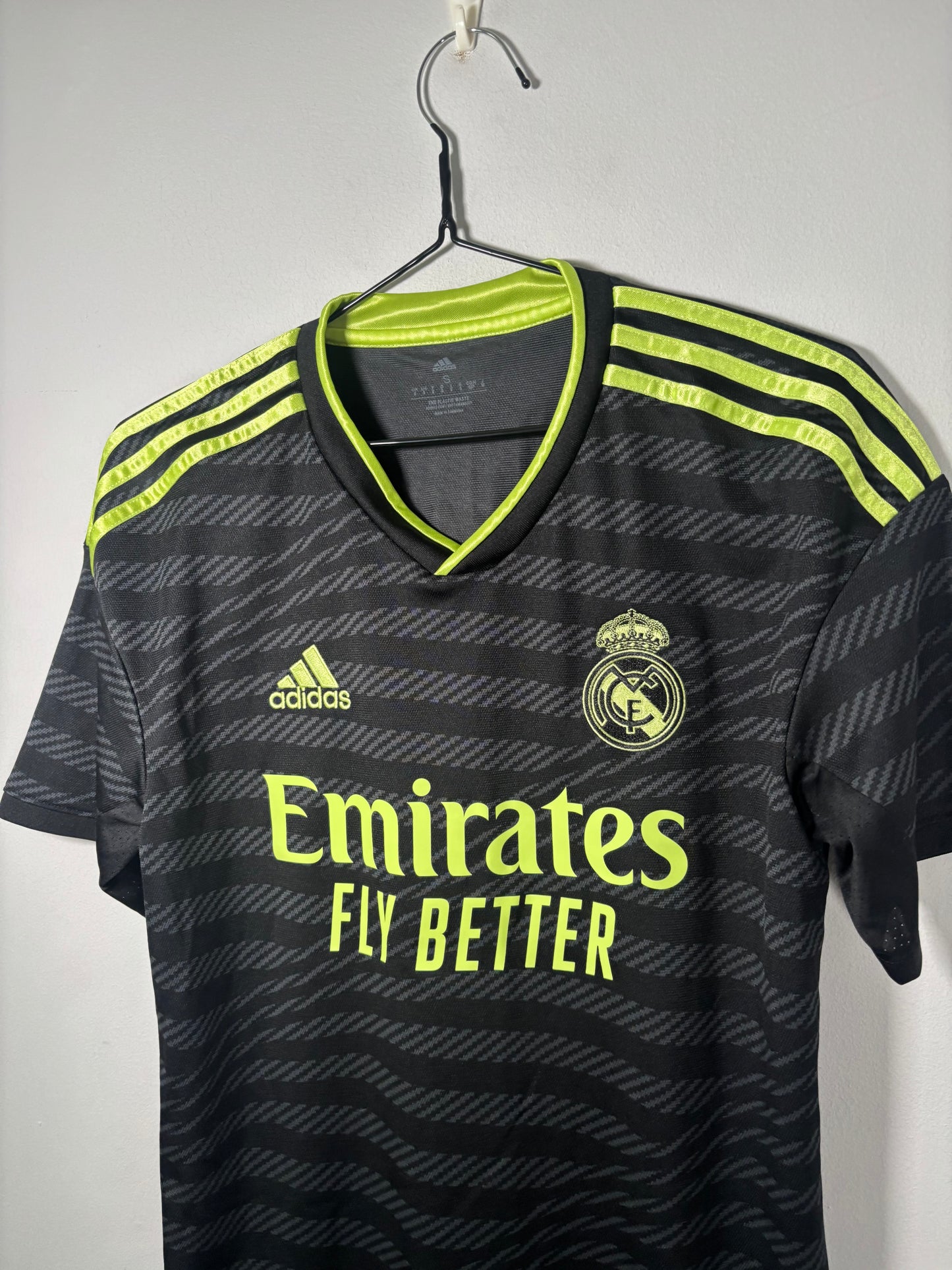 Real Madrid Third Shirt 2022/23 Vini Jr (S)