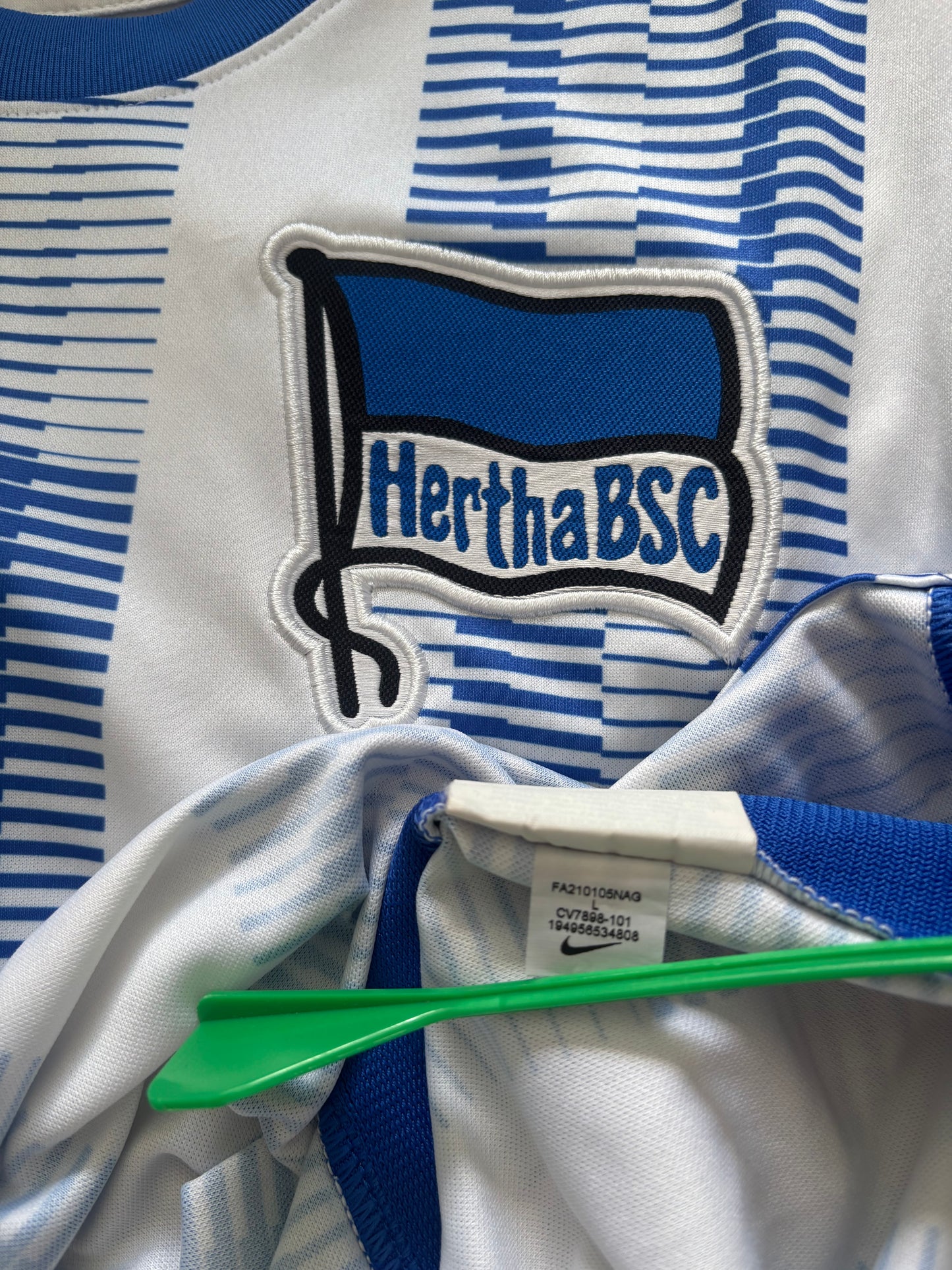 Hertha Berlin Home Shirt 2021/22 (L)