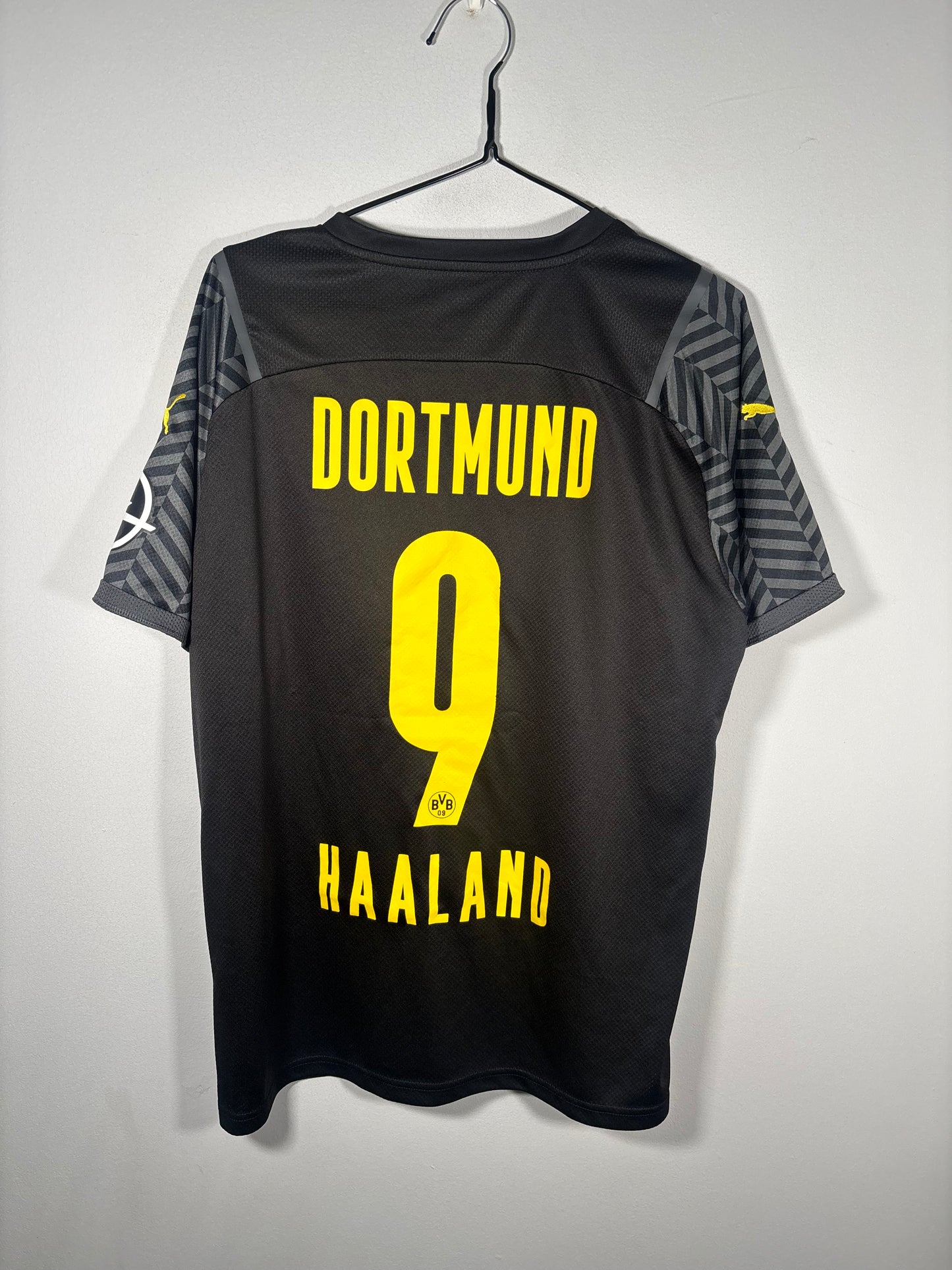 Borussia Dortmund Away Shirt 2021/22 Erling Haaland (L)
