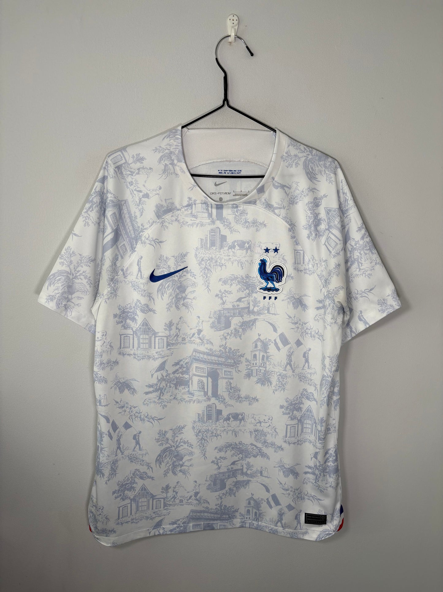 France Away Shirt 2022 (L)