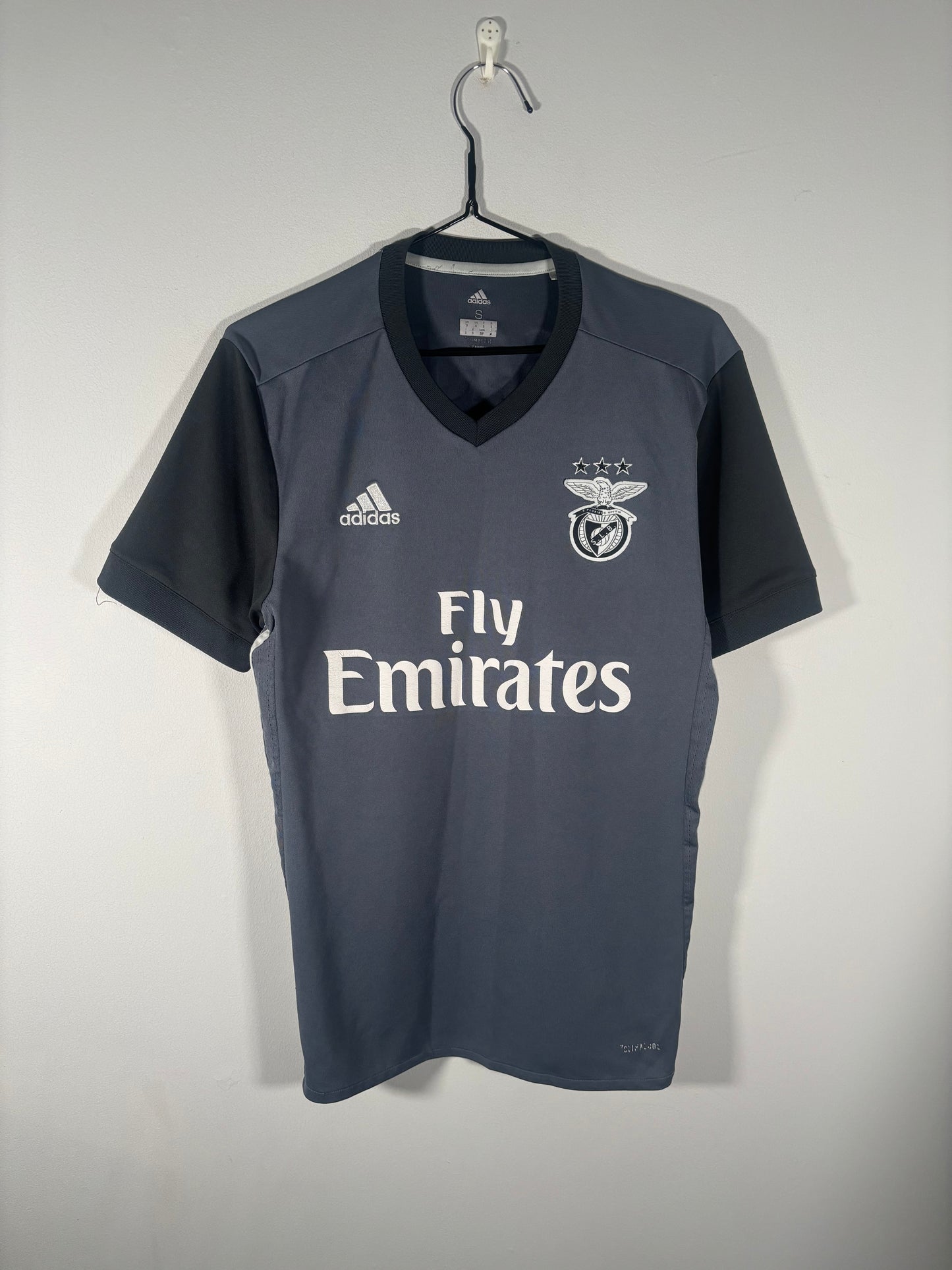 Benfica Away Shirt 2017/18 (S)