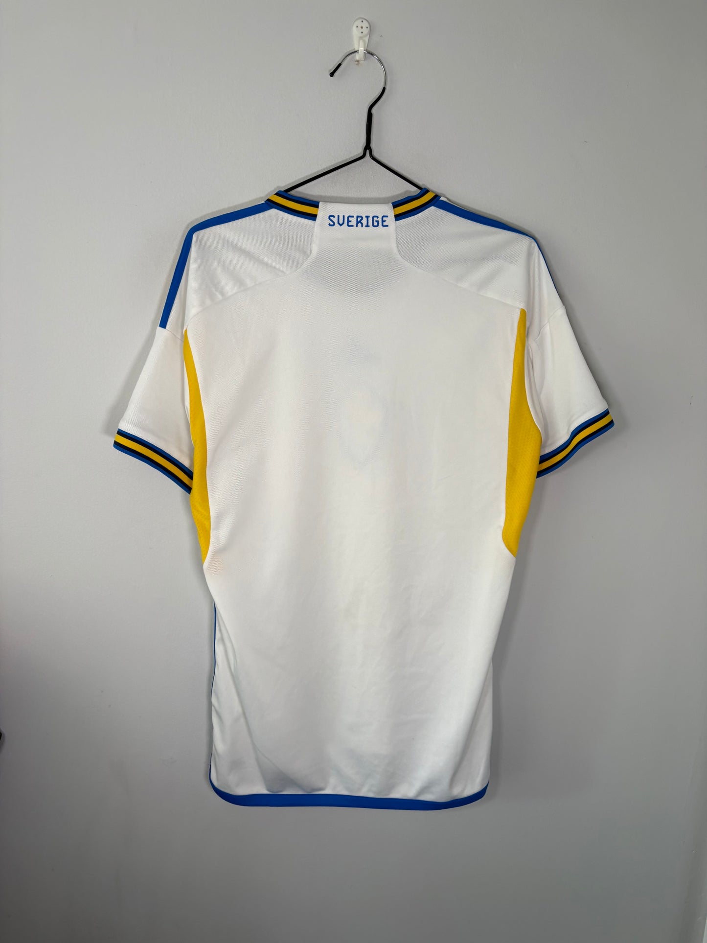 Sweden Away Shirt 2022 (M)