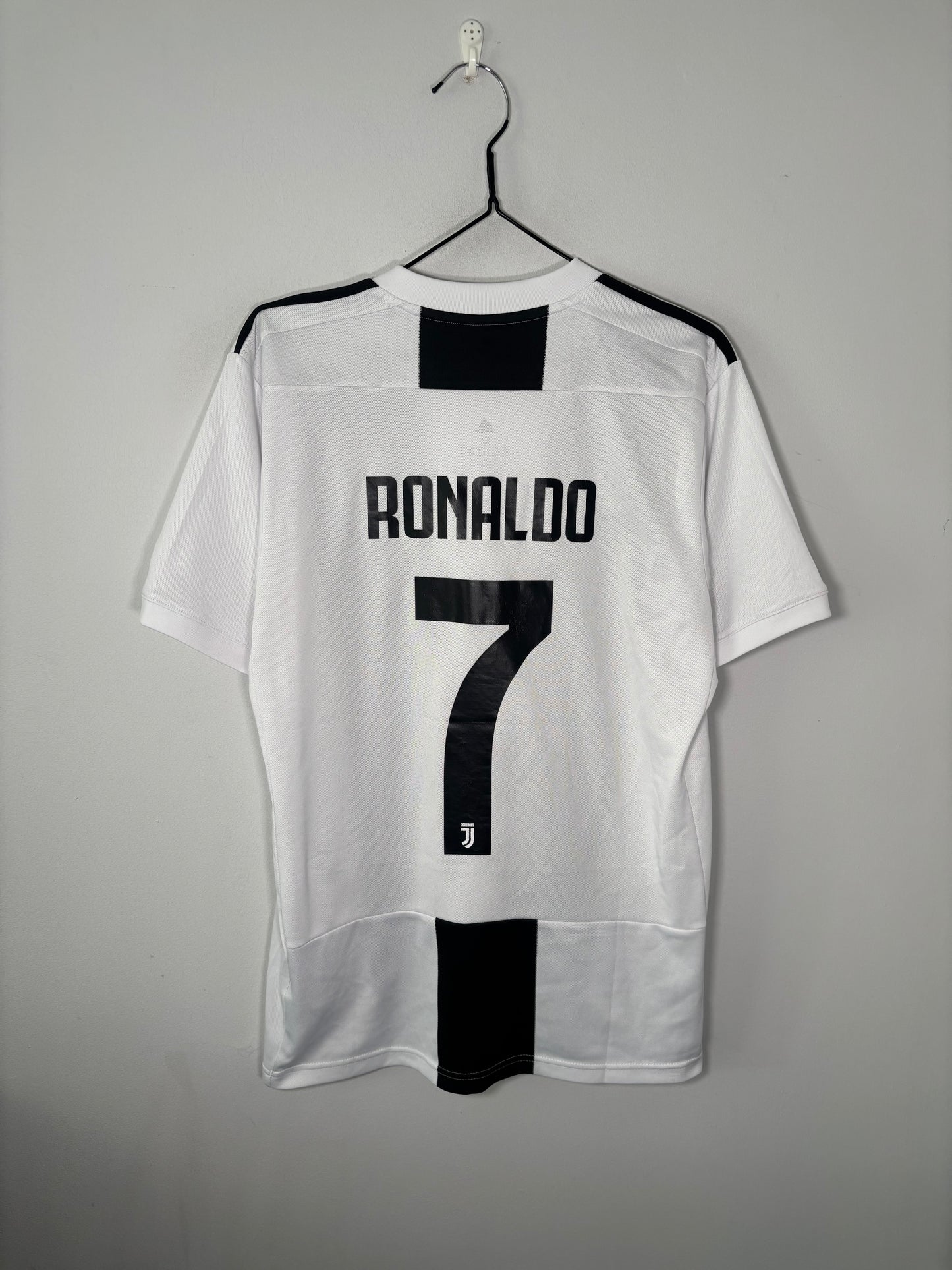Juventus home shirt 2018/19 Ronaldo (M)