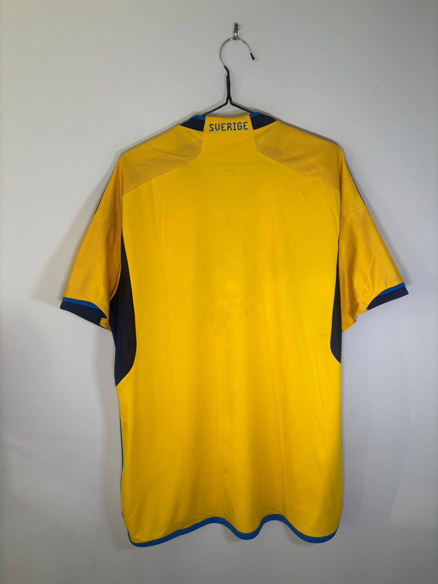 Sweden Home Shirt 2022 (XL)