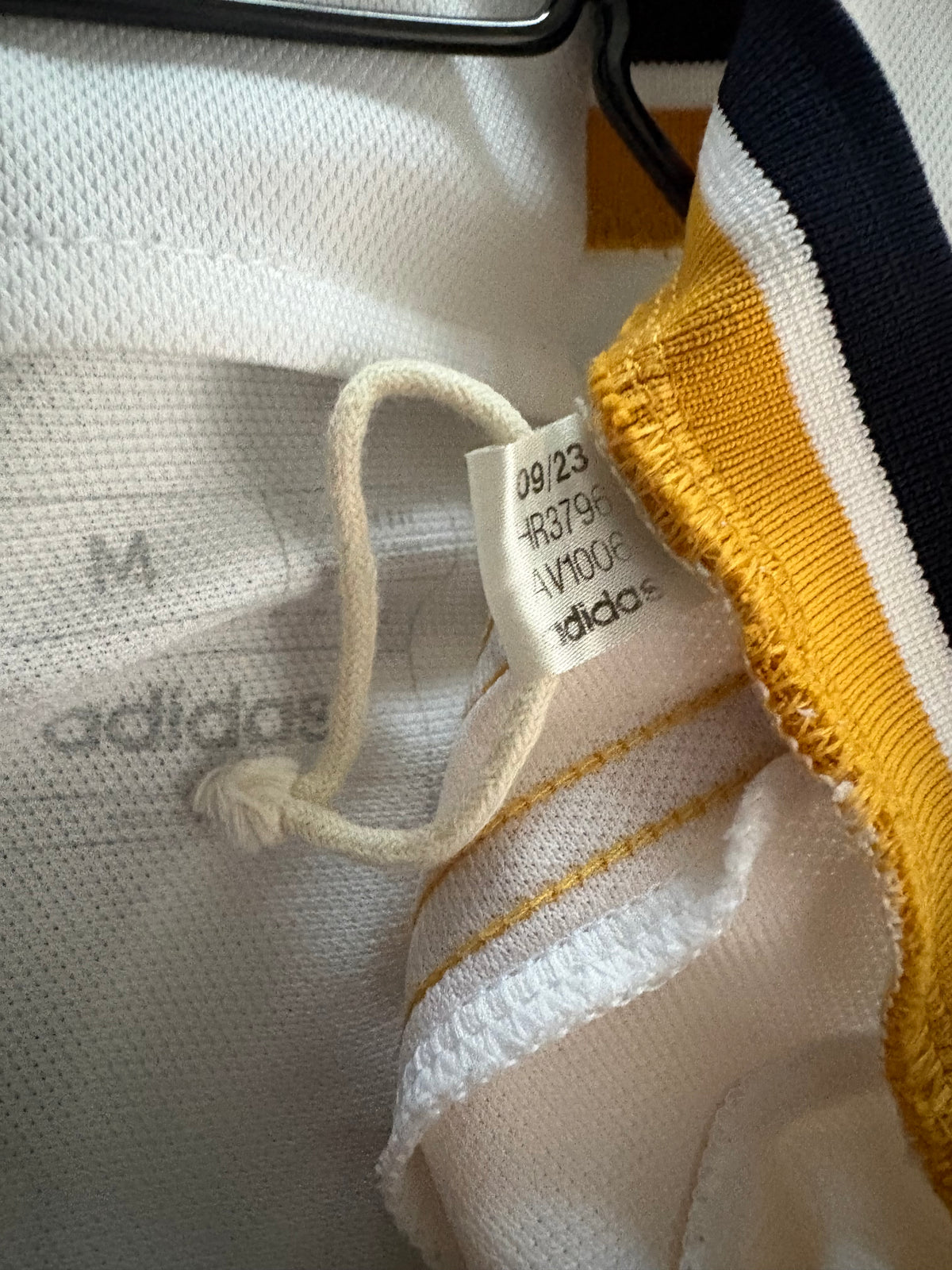 Real Madrid Authentic Home Shirt Bellingham 2023/24 (M)