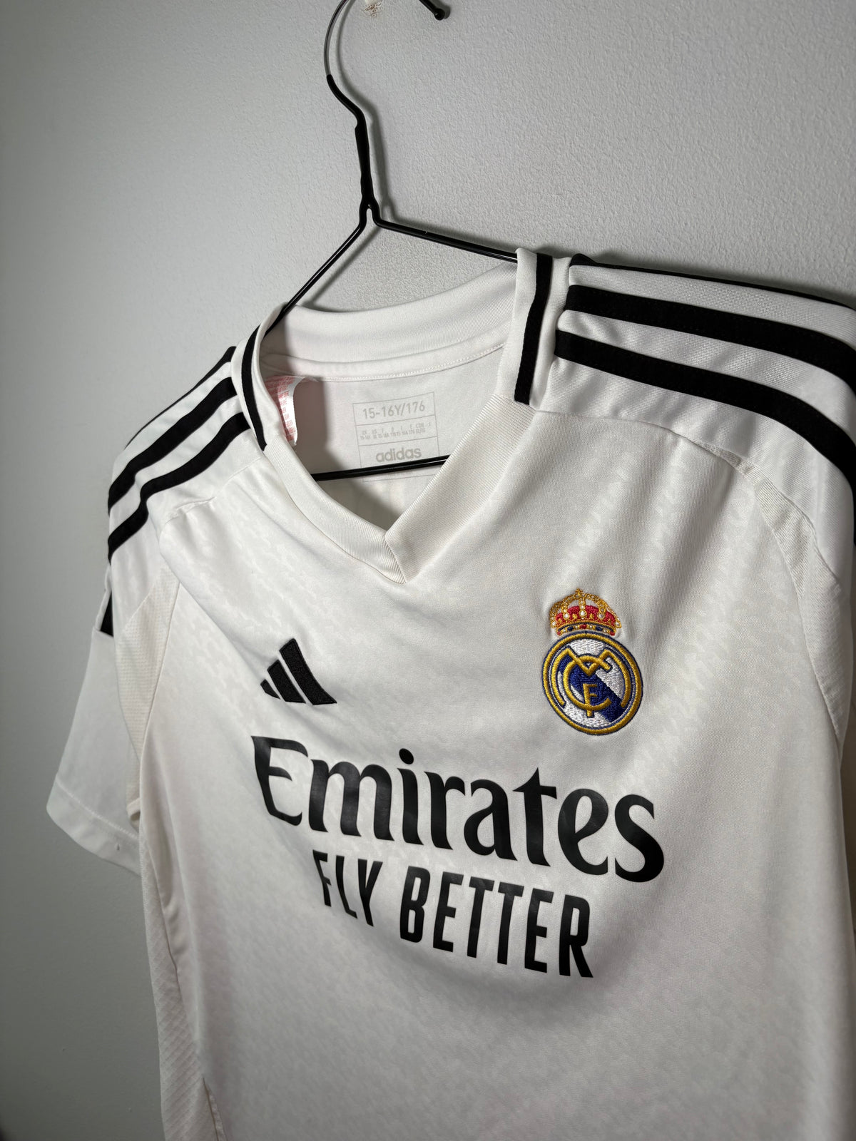 Real Madrid Home Shirt 2024/25 Mbappe (XLK)