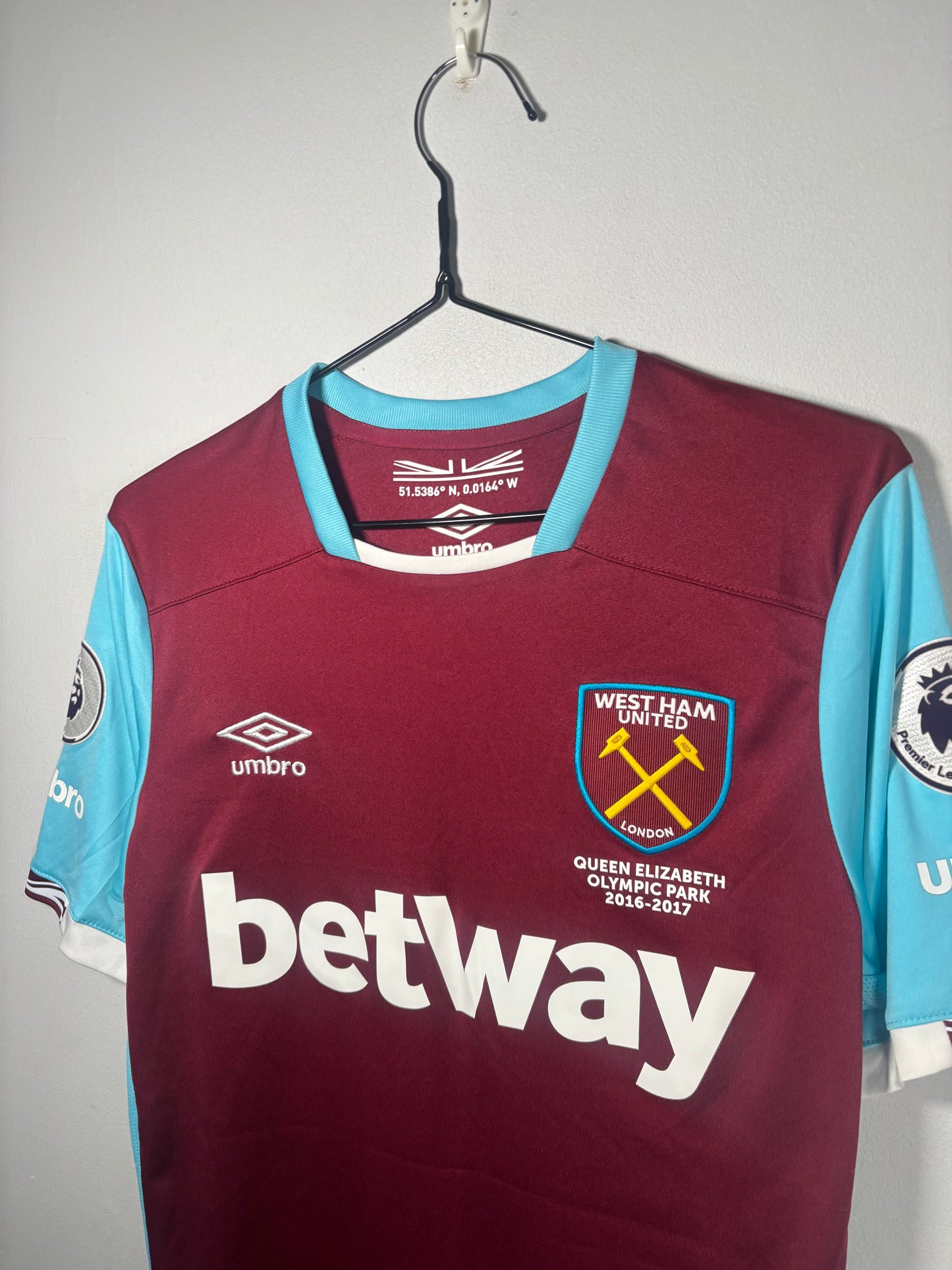 West Ham United Home Shirt 2016/17 Antonio (S)