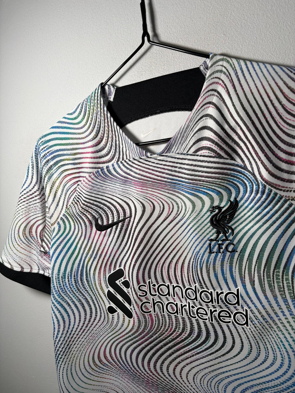 Liverpool Away Shirt 2022/23 Van Dijk (XLK)