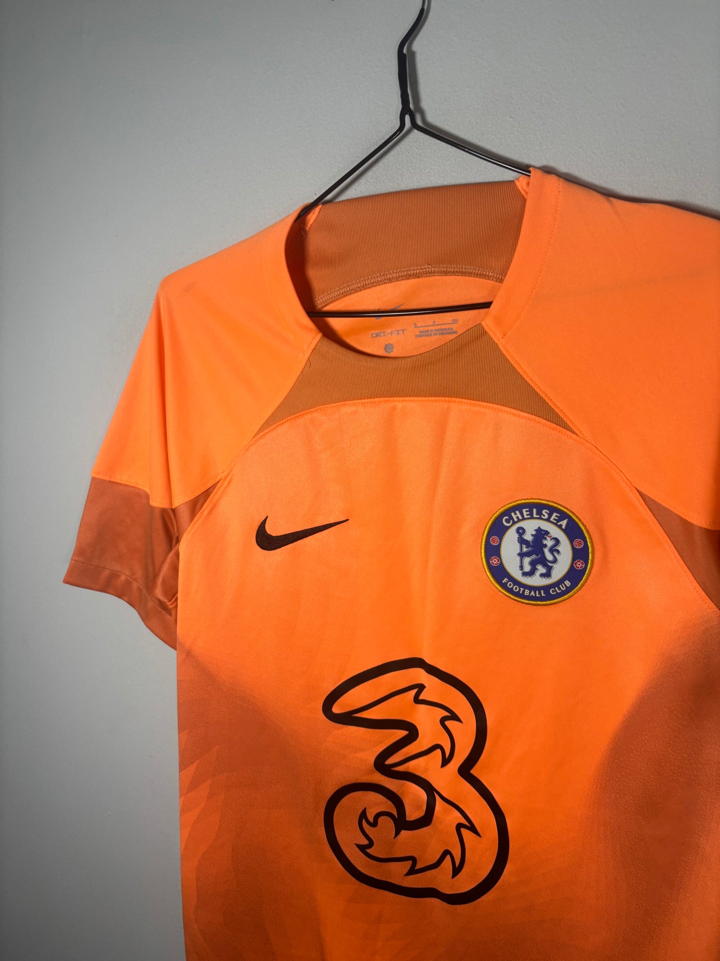 Chelsea Goalkeeper Shirt 2022/23 (S)