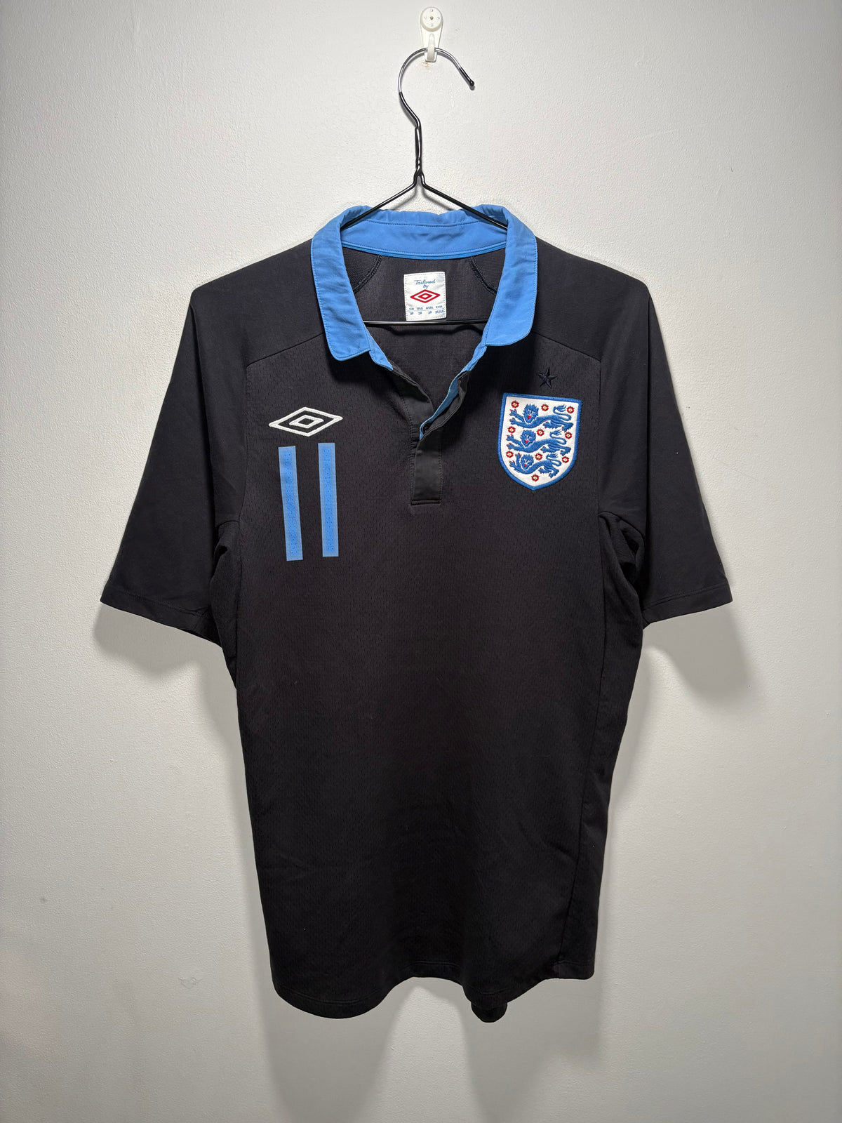 England Authentic Away Shirt 2012 Ashley Young (M)