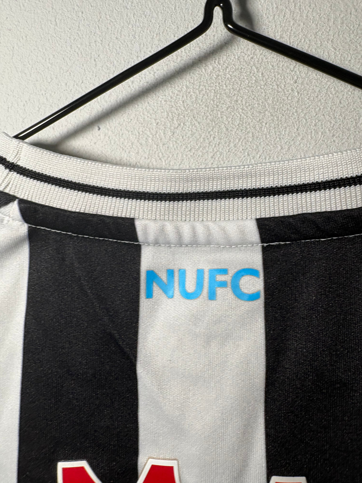 Newcatle United Home Shirt 2022/23 Saint Maximin (XLK)