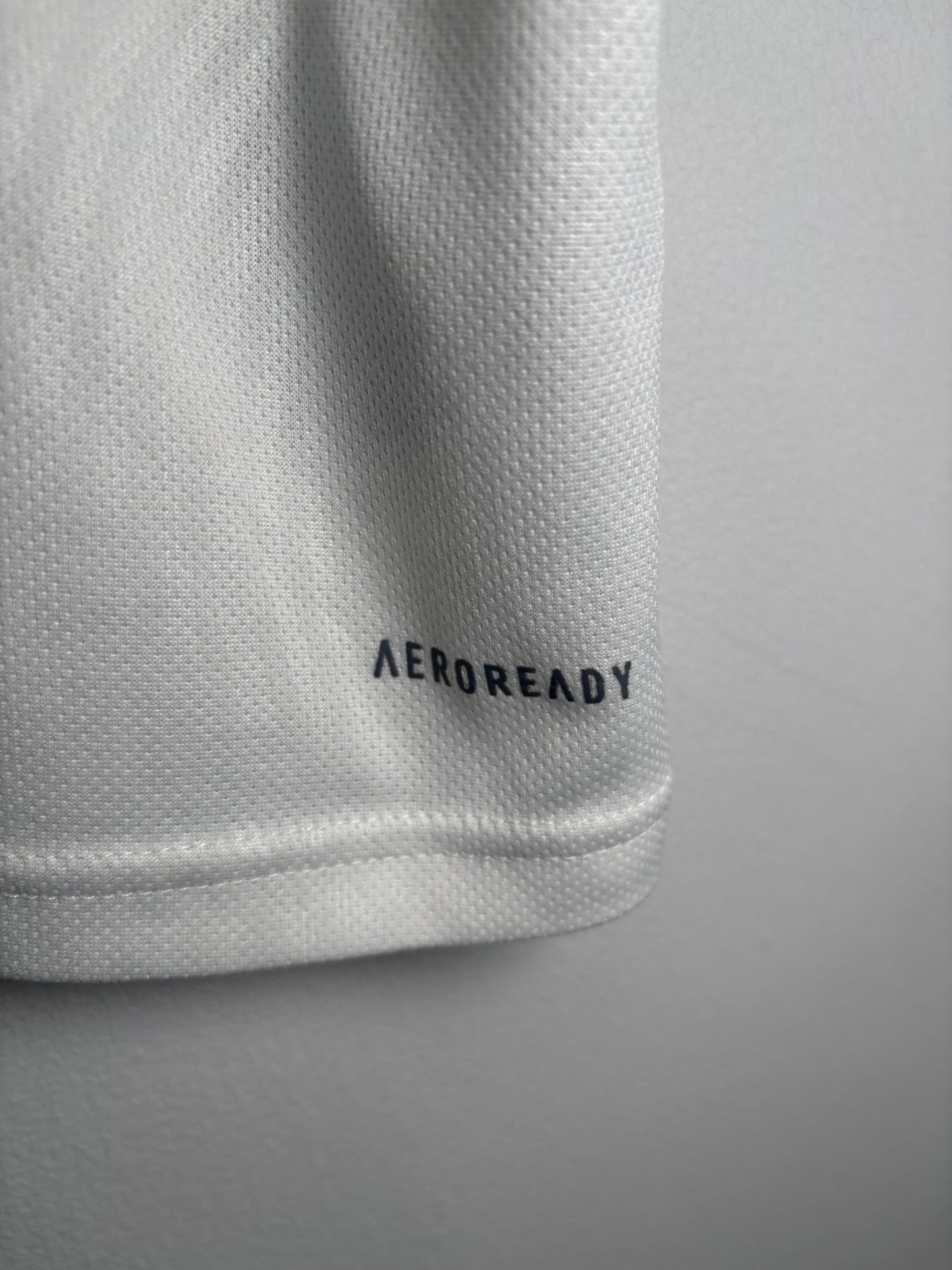 Real Madrid Home Shirt 2021/22 (M)
