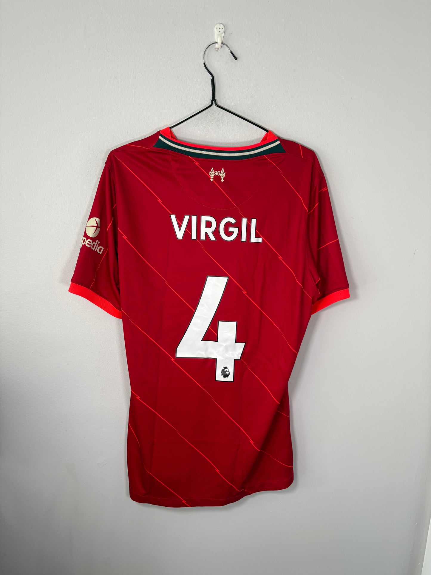 Liverpool Home Shirt 2021/22 Virgil Van Dijk (L)