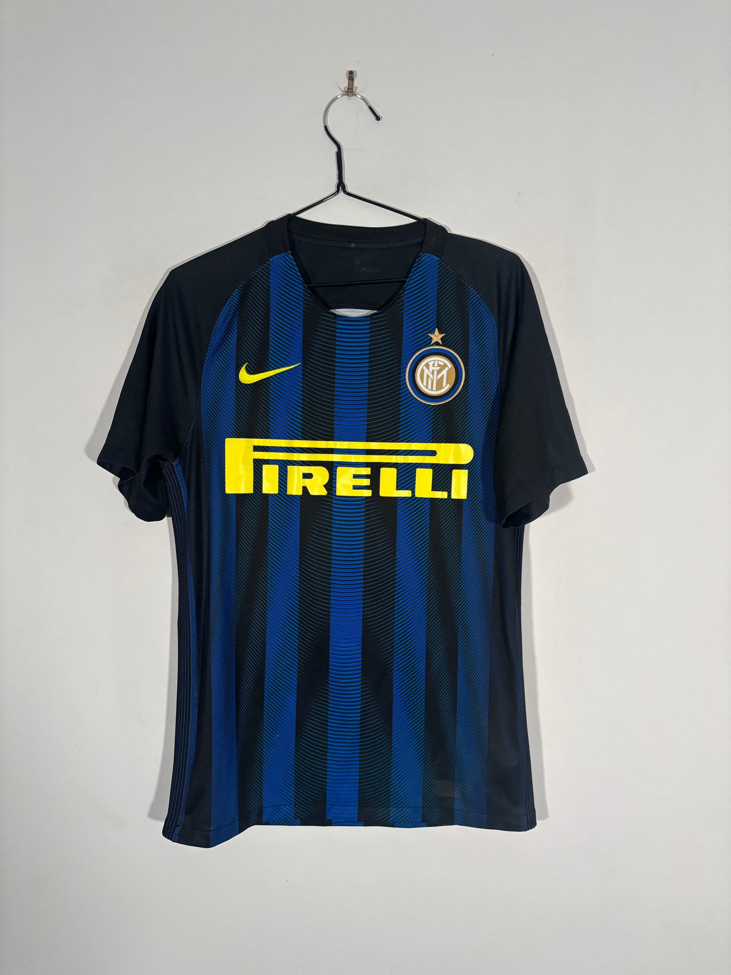 Inter Milan Home Shirt 2016/17 (S)