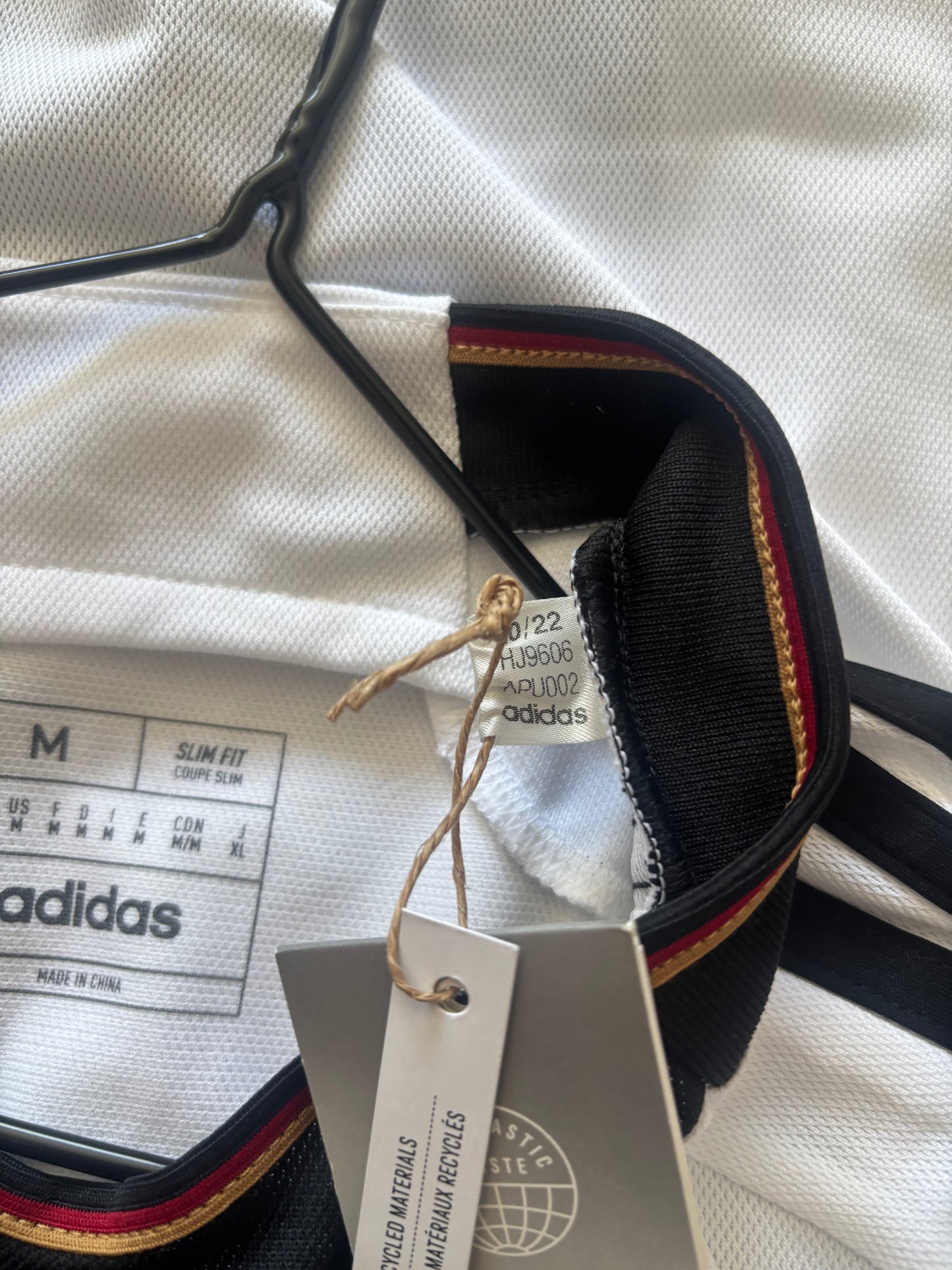 Germany Home Shirt 2022 BNWT (L)