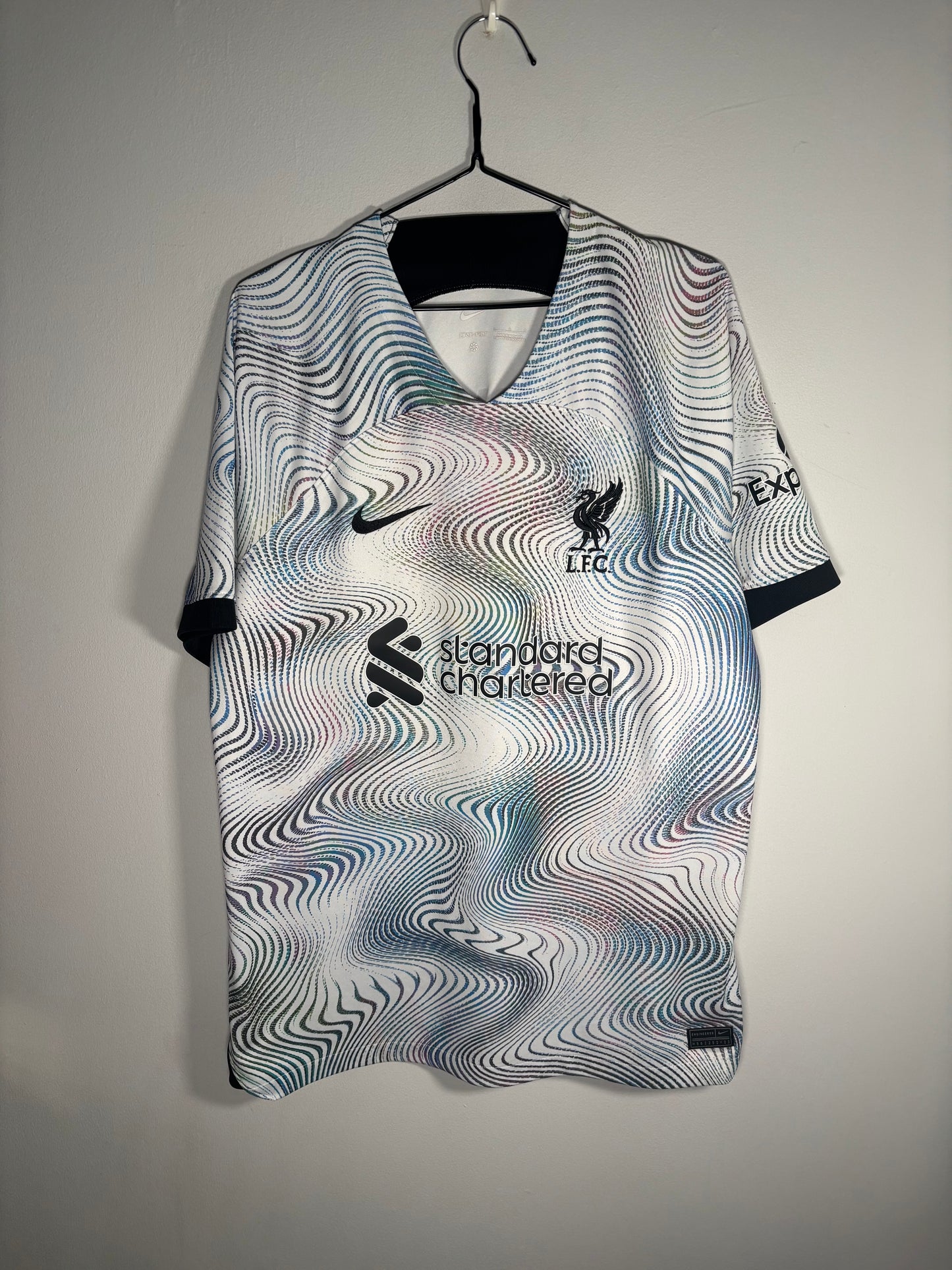 Liverpool Away Shirt 2022/23 Darwin Nunez (L)