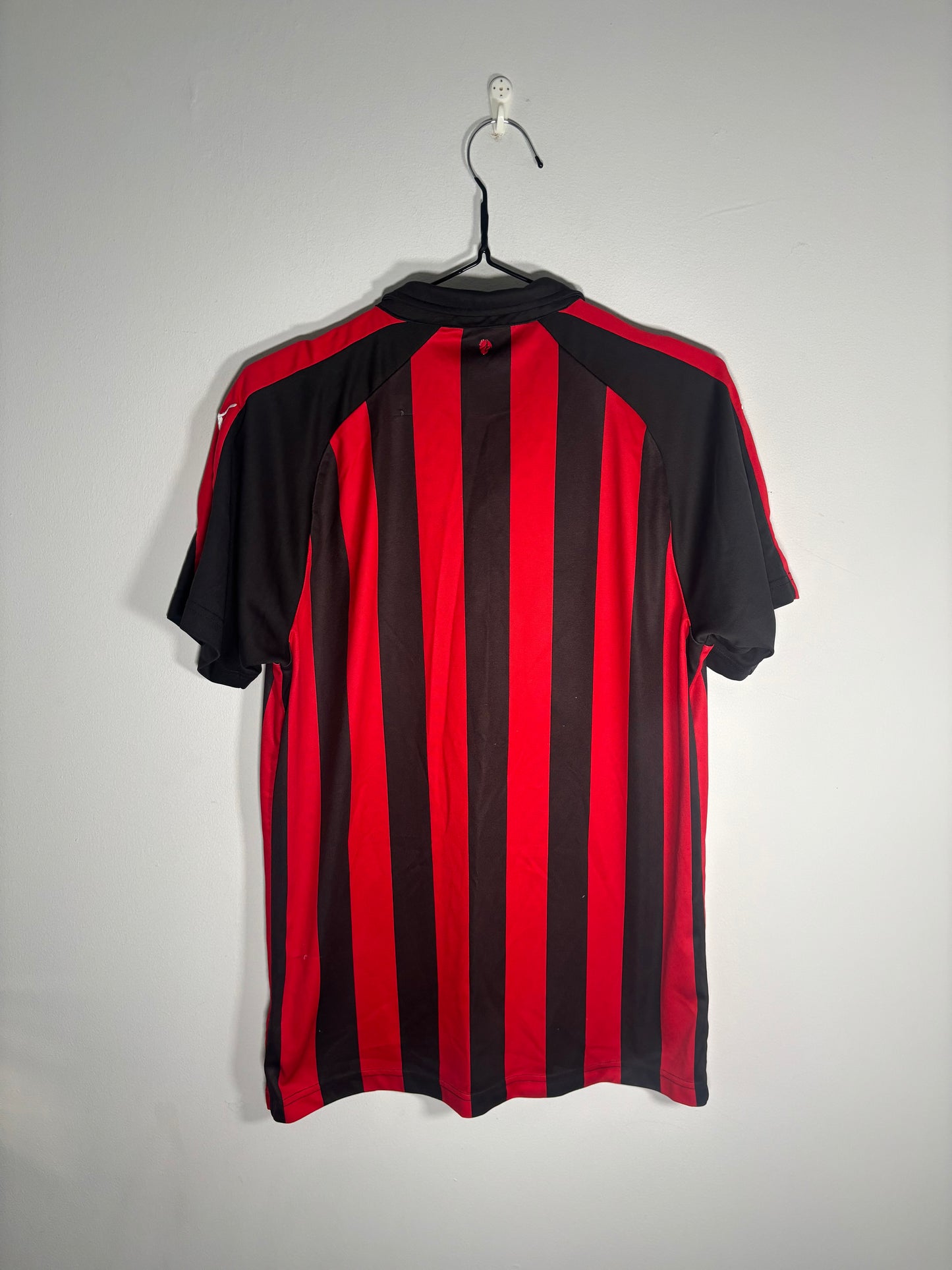 Ac Milan Home Shirt 2018/19 (M)