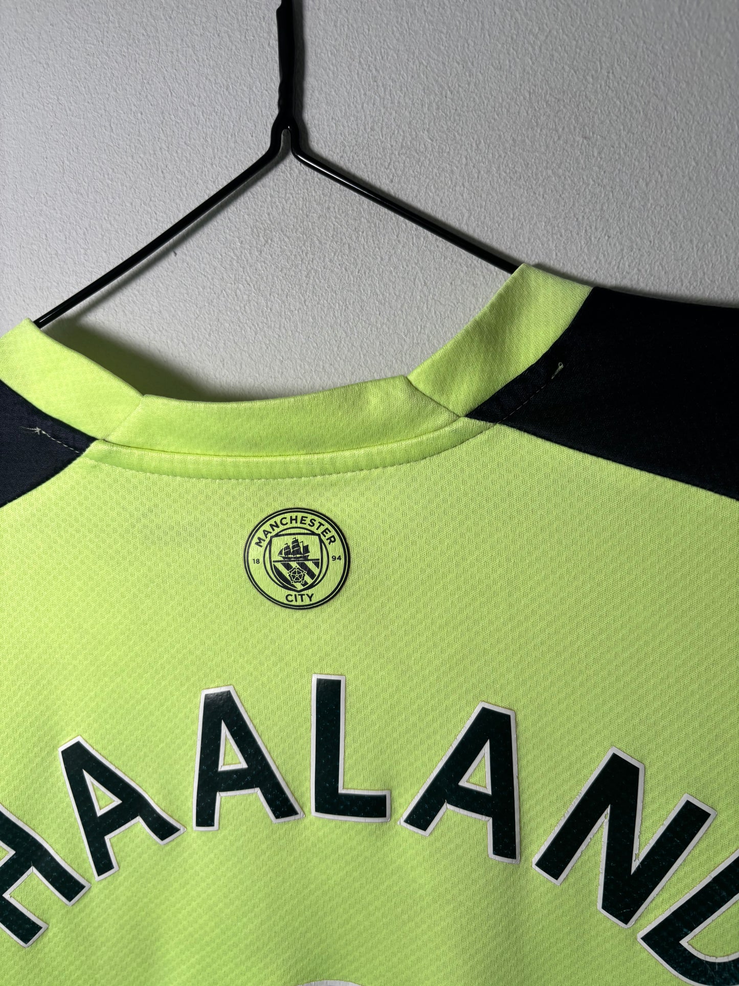 Manchester City 2022/23 Third Shirt Haaland (M)