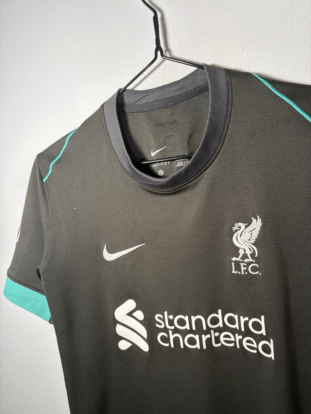 Liverpool Away Shirt 2024/25 Salah (LK)