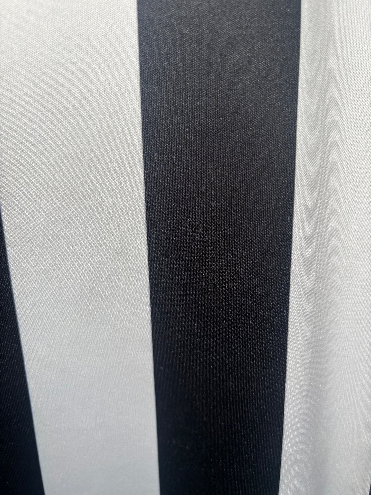 Newcastle United Home Shirt 2023/24 (L)