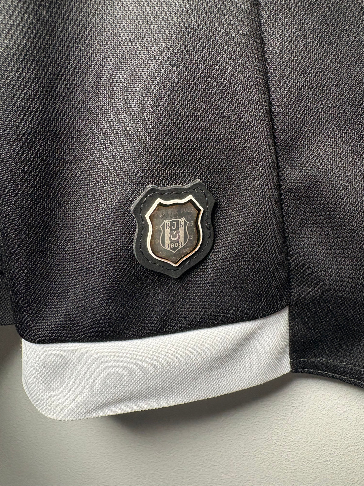 Besiktas Third Shirt 2015/16 Long Sleeve (L)