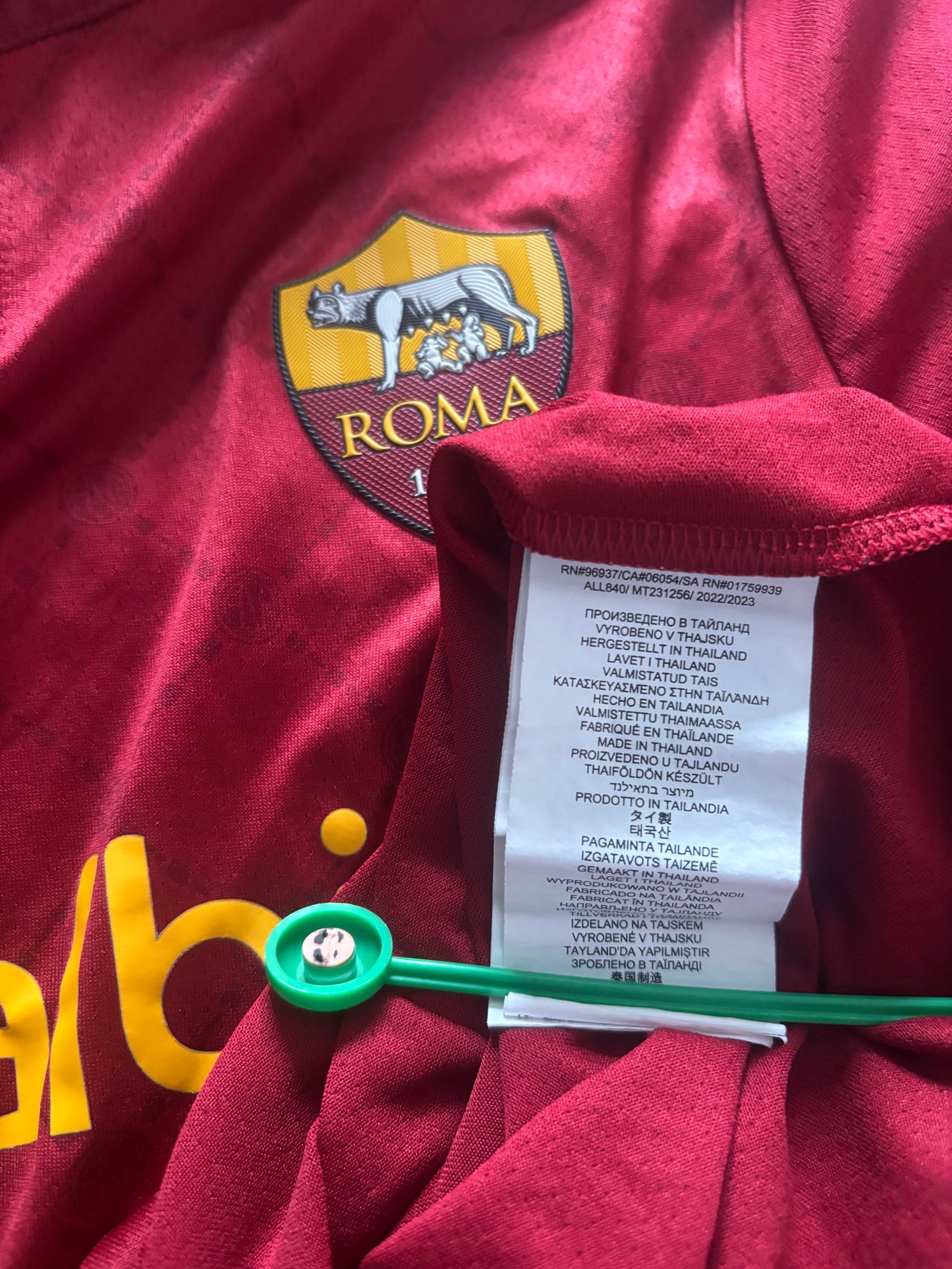 Roma Home Shirt 2022/23 Player Quality (S)