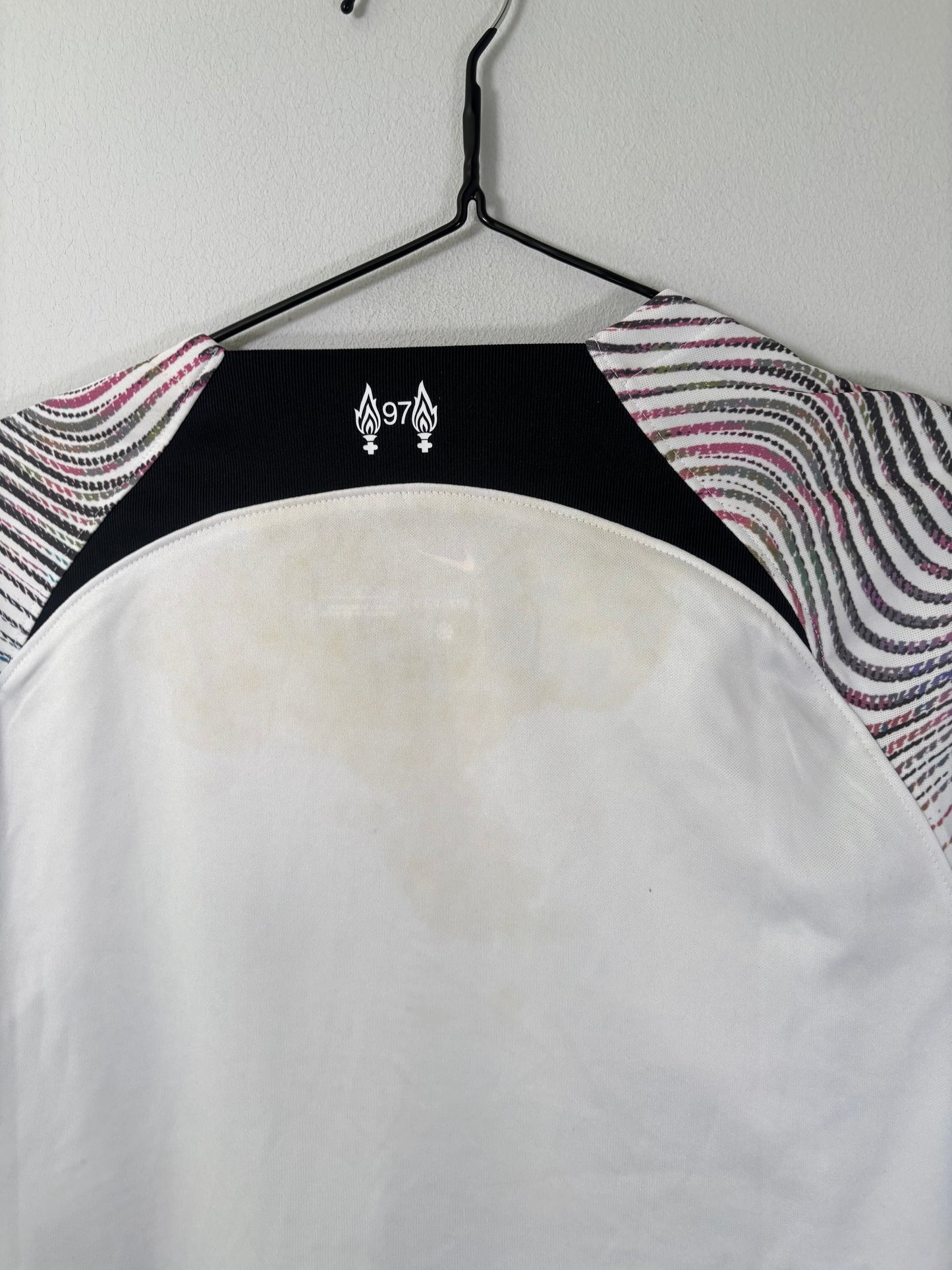 Liverpool Away Shirt 2022/23 (L)