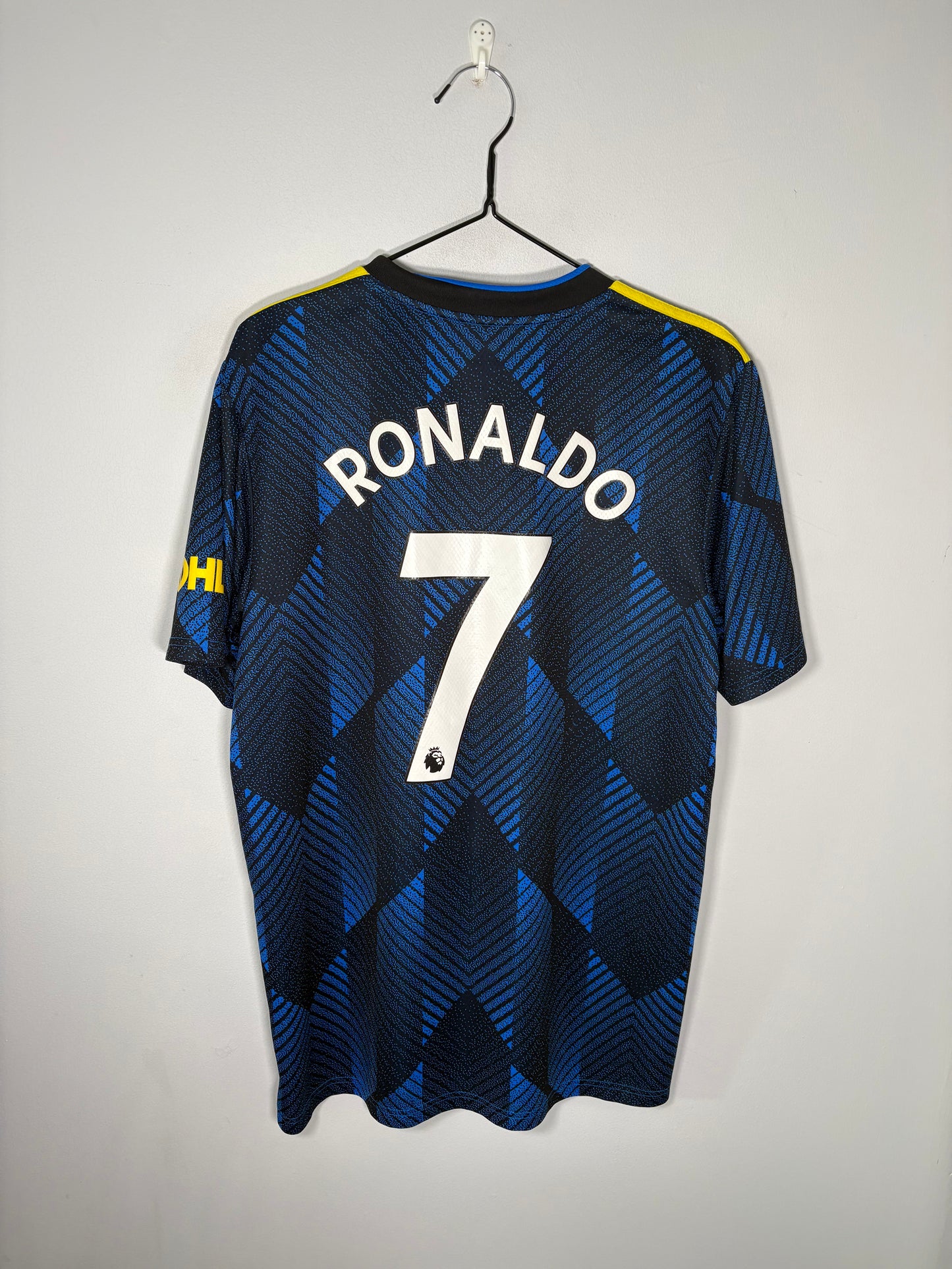 Manchester United Away Shirt 2021/22 Ronaldo (L)