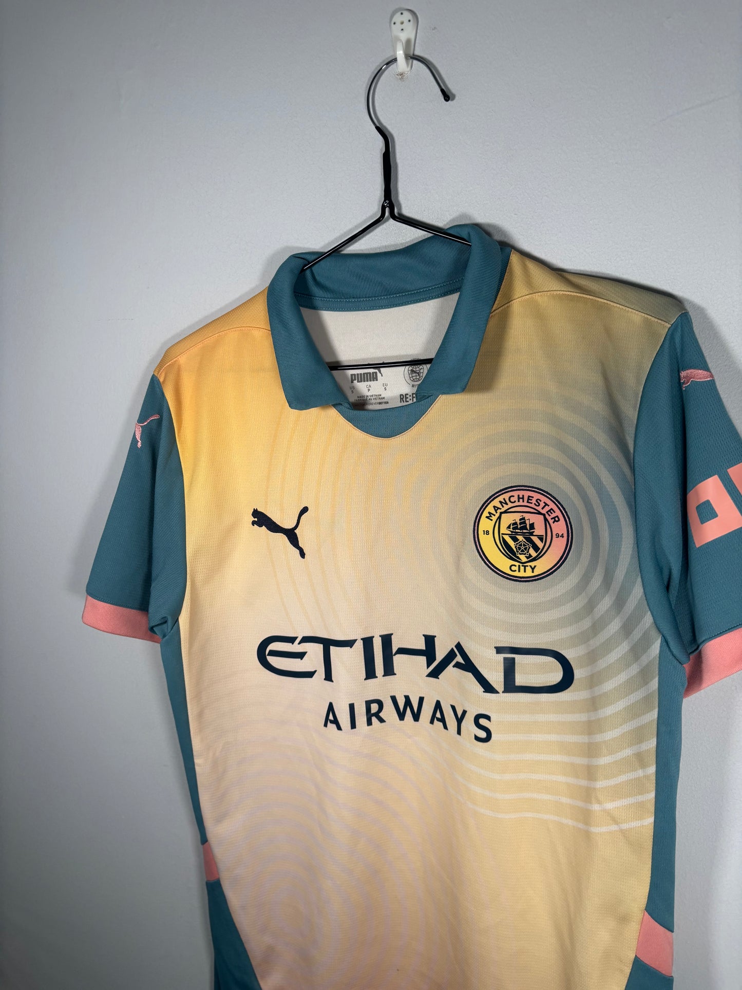 Manchester City Fourth Shirt 2024/25 (S)