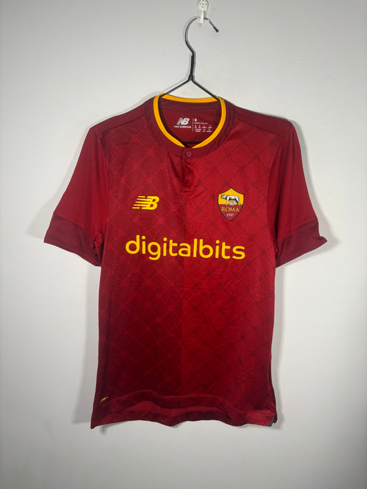 Roma Home Shirt 2022/23 Player Quality (S)