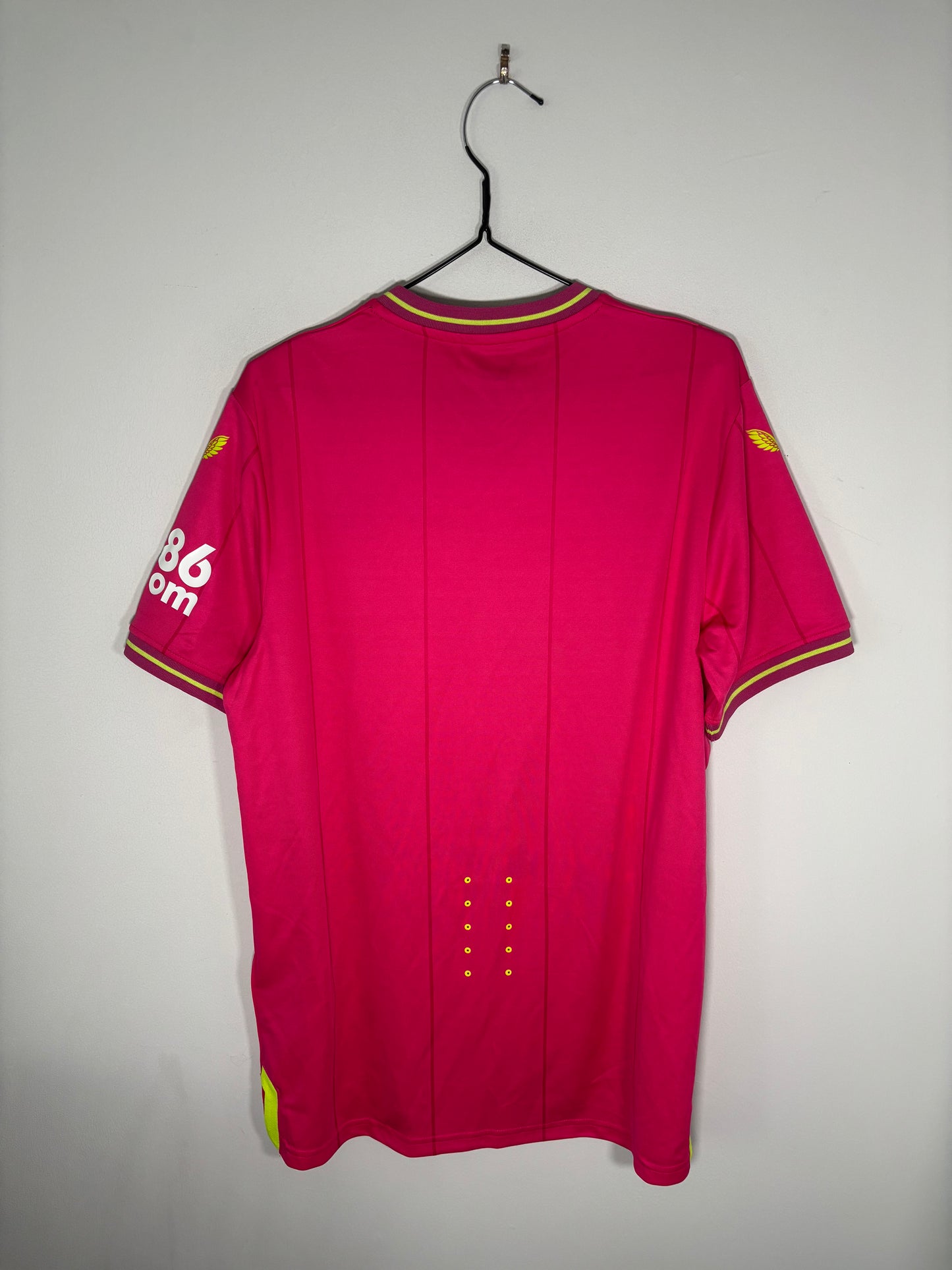 Wolves Goalkeeper Shirt 2023/24 (M)