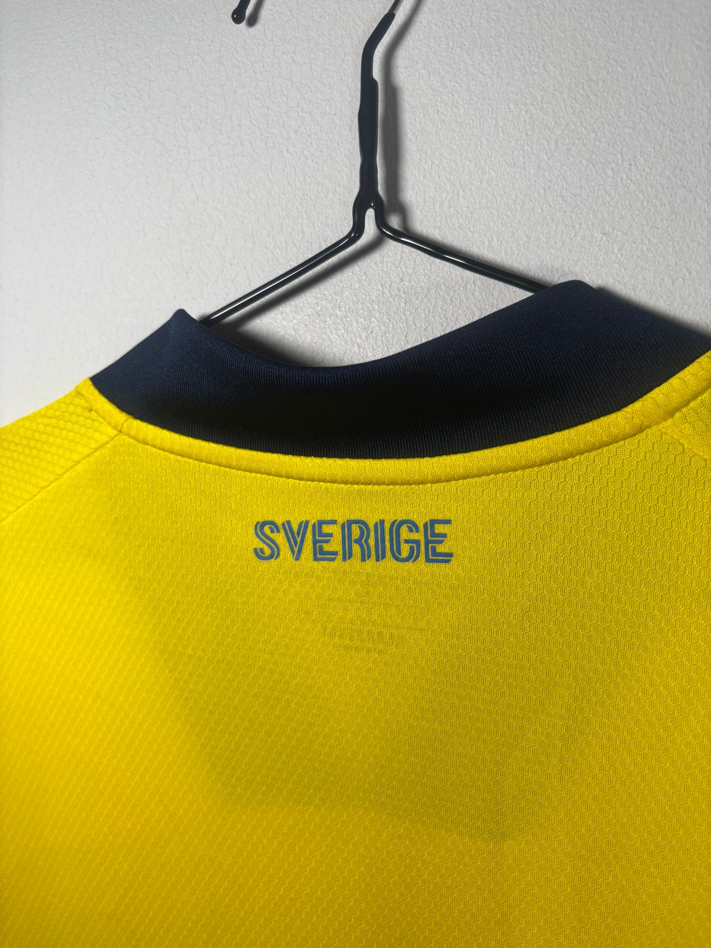 Sweden Home Shirt 2020 (L)