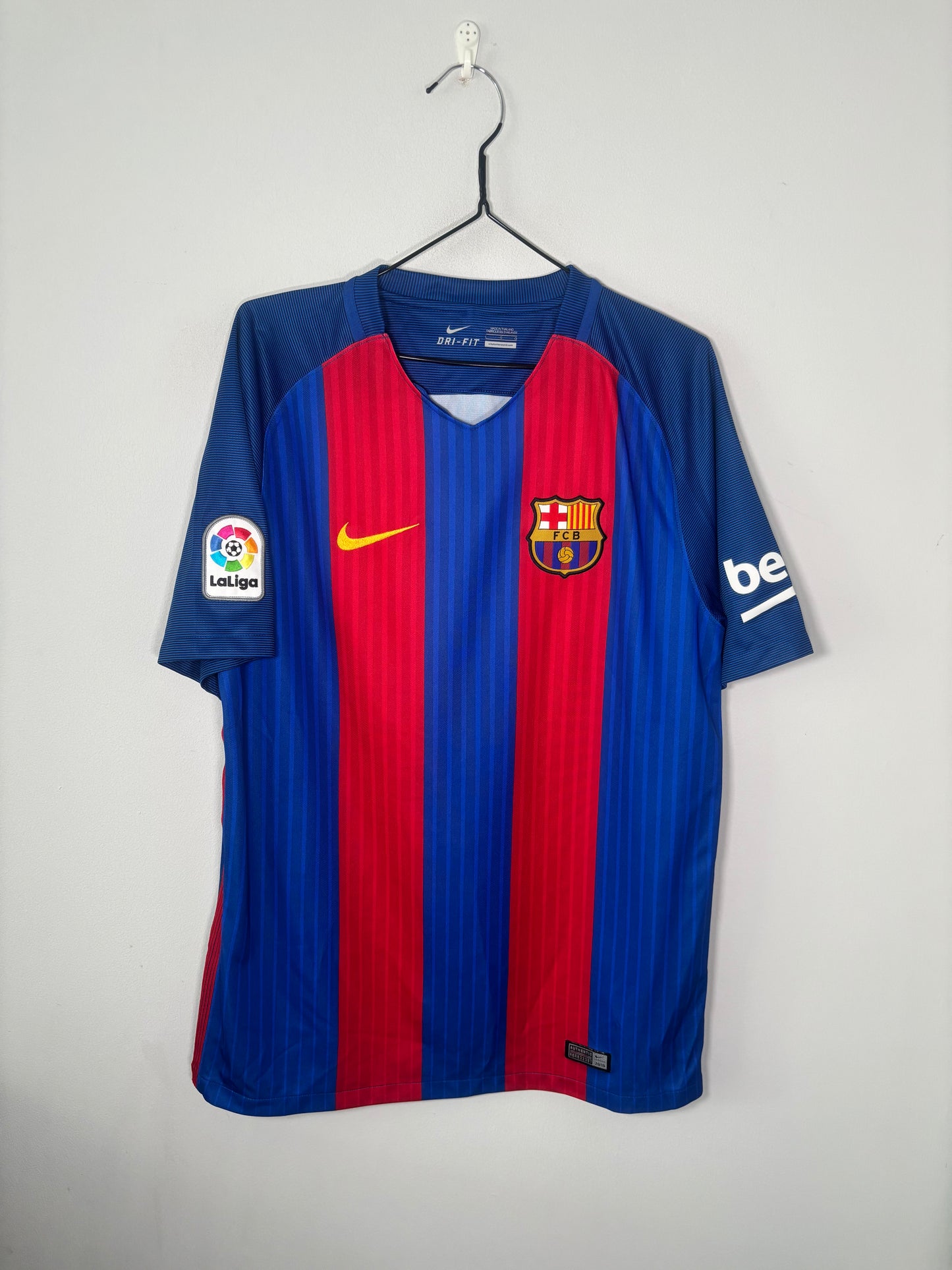 Barcelona Home Shirt 2016/17 (L)