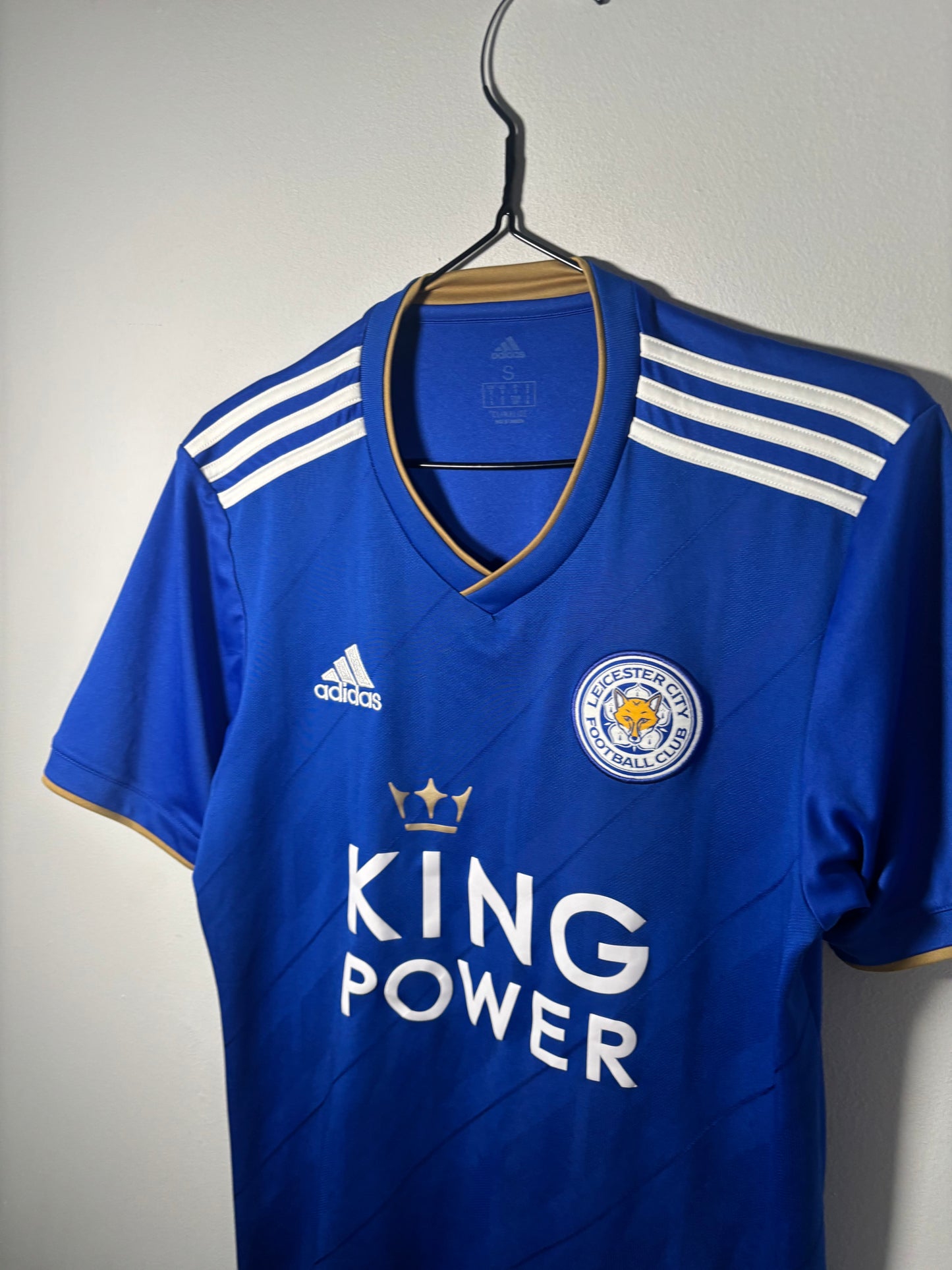 Leicester City Home Shirt 2018/19 (S)