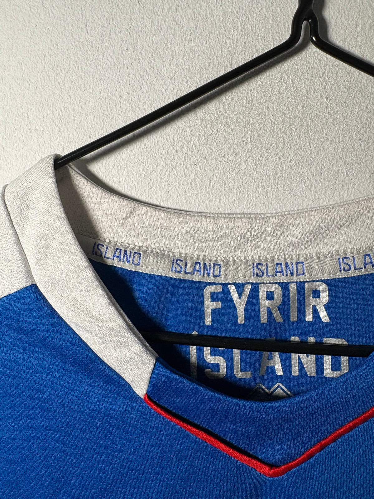Iceland Home Shirt 2018 (L)