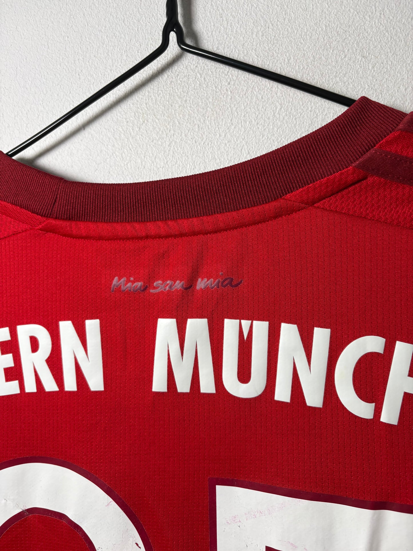 Bayern Munich Home Shirt 2015/16 Muller (M)