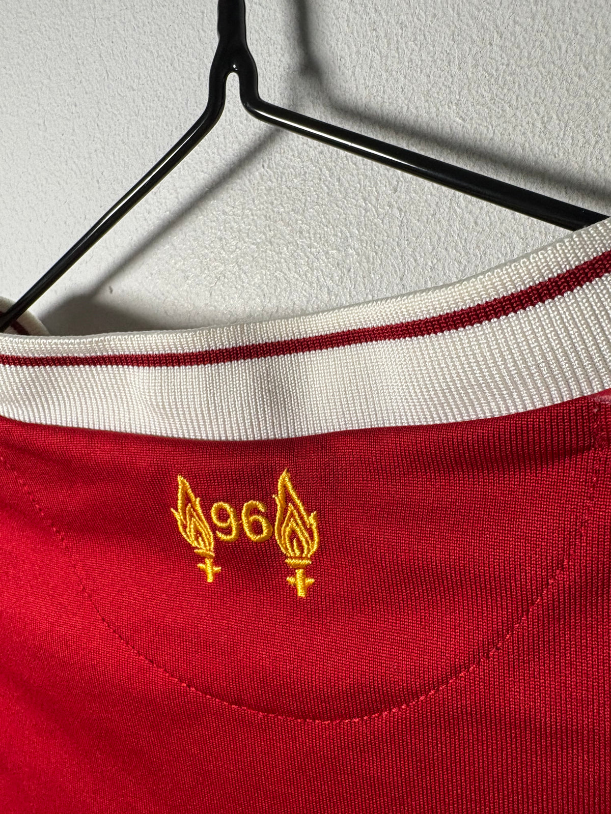 Liverpool Home Shirt 2017/18 (M)