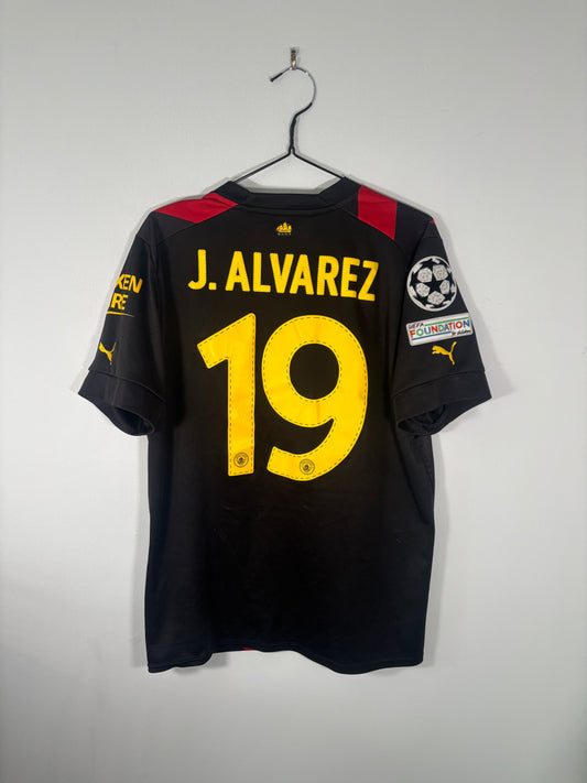 Manchester City Away Shirt 2022/23 Julian Alvarez (L)