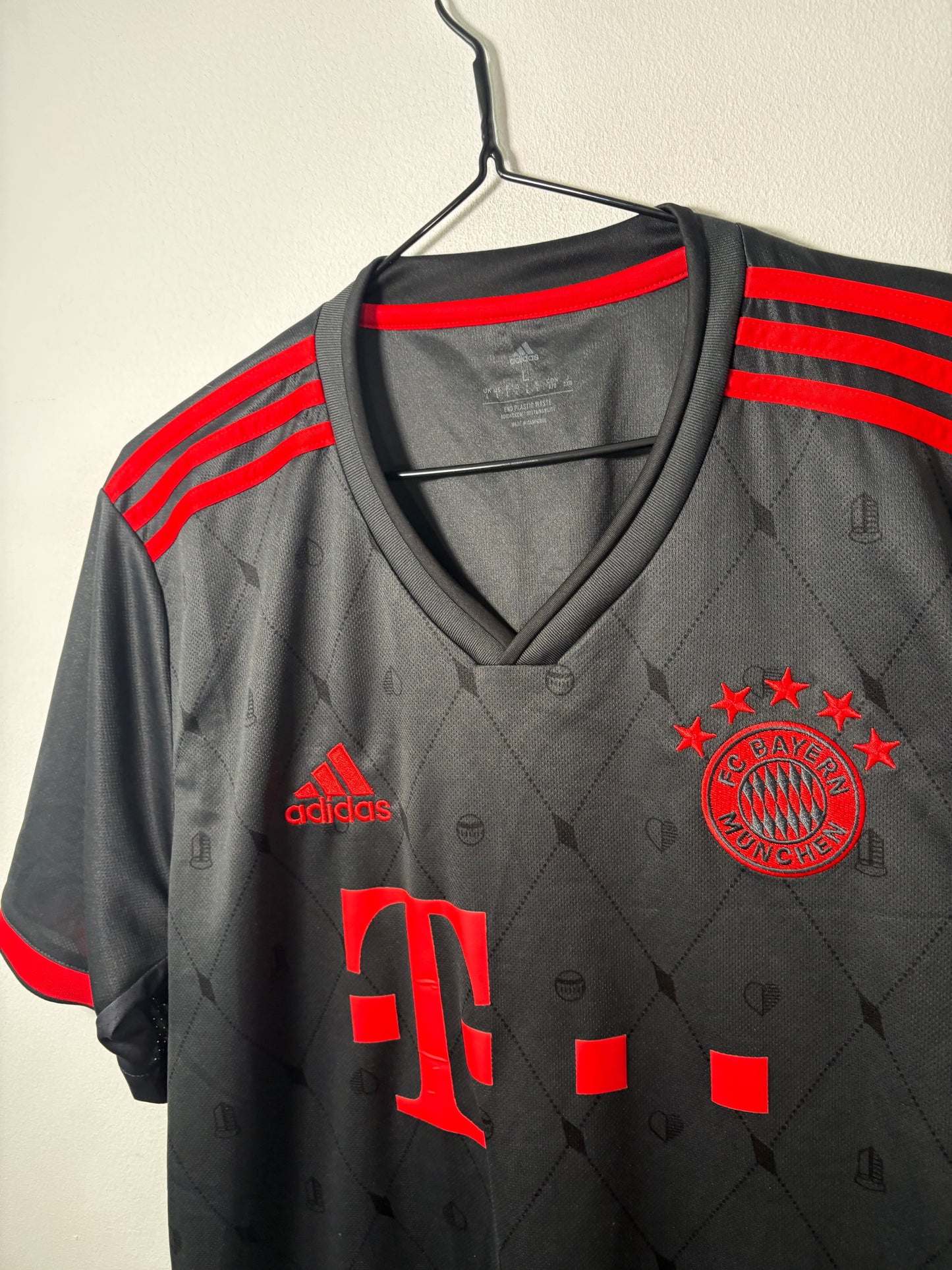 Bayern Munich Third Shirt 2022/23 (L)