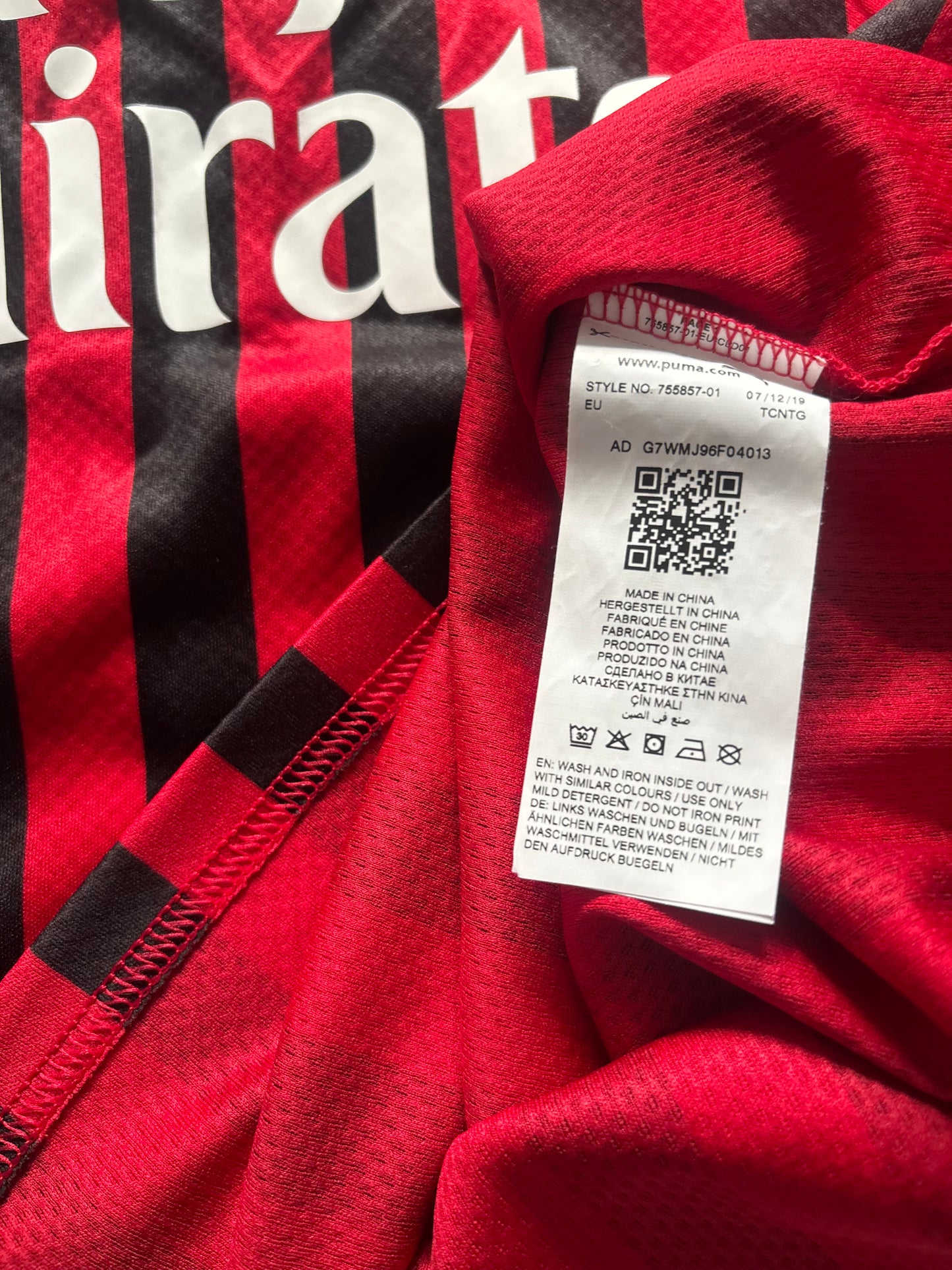 Ac Milan Home Shirt 2019/20 (XL)