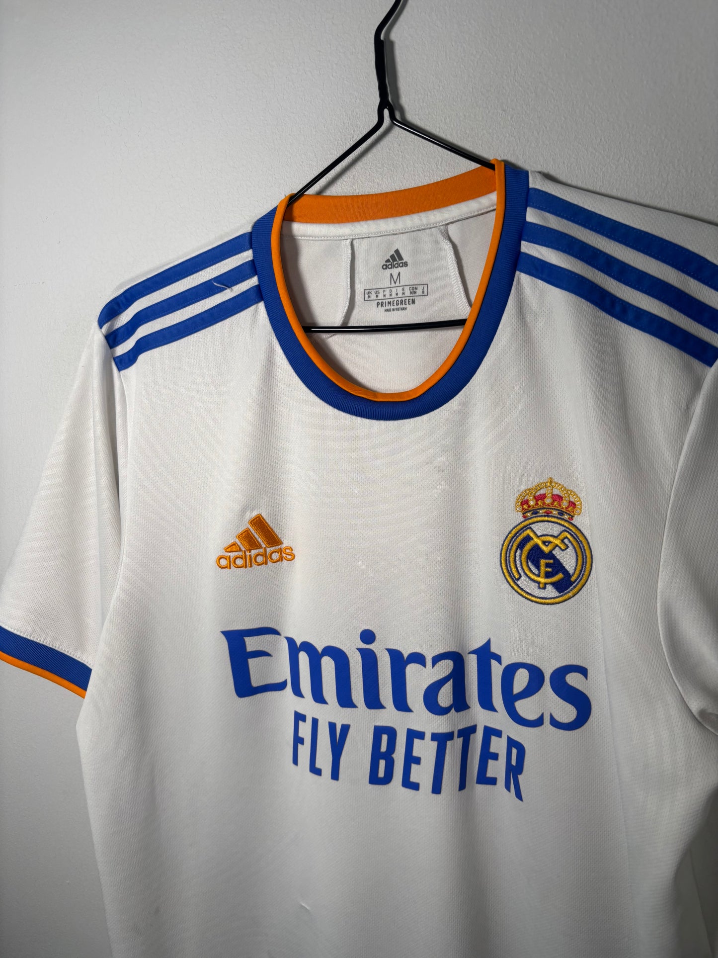 Real Madrid Home Shirt 2021/22 (M)